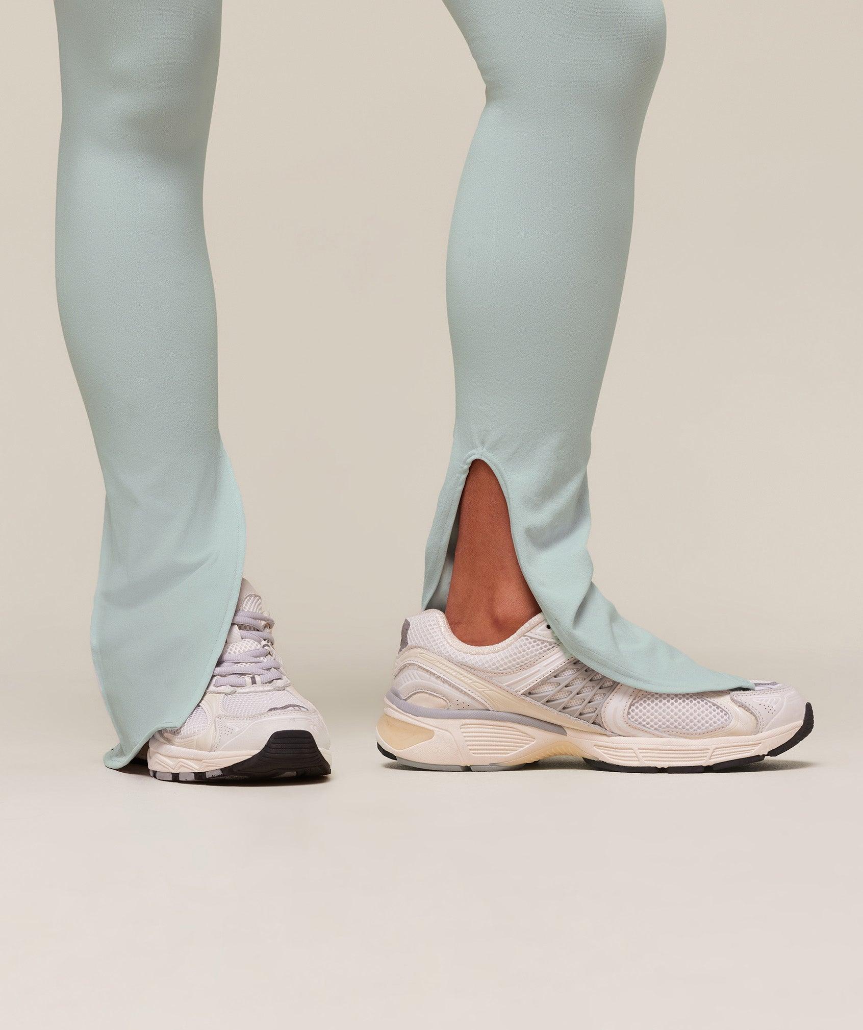 Gymshark everywear Warp Knit Flare Leggings - Frost Blue Female Product Image