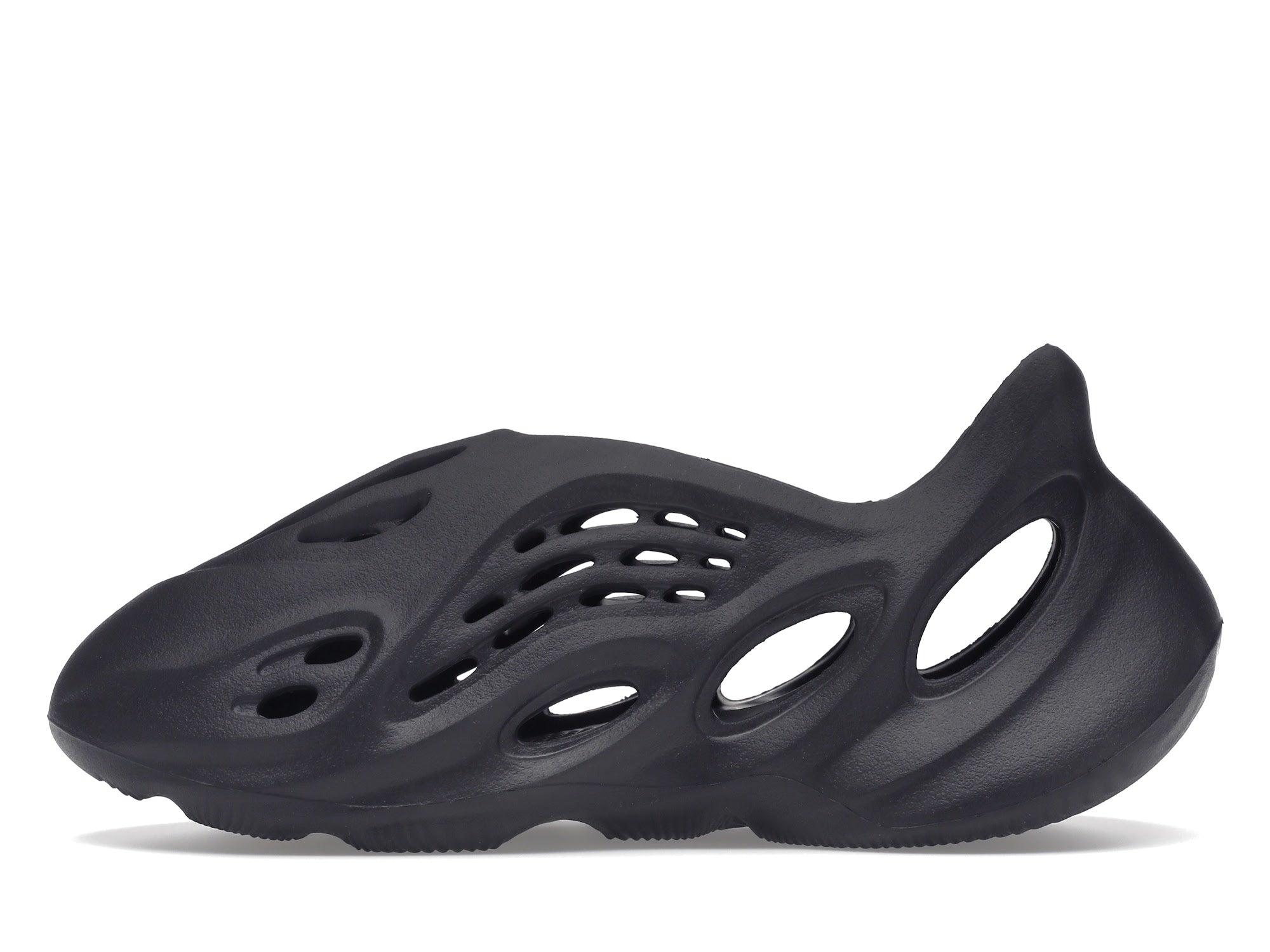 Adidas Yeezy Foam Runner RNR "Onyx" Product Image