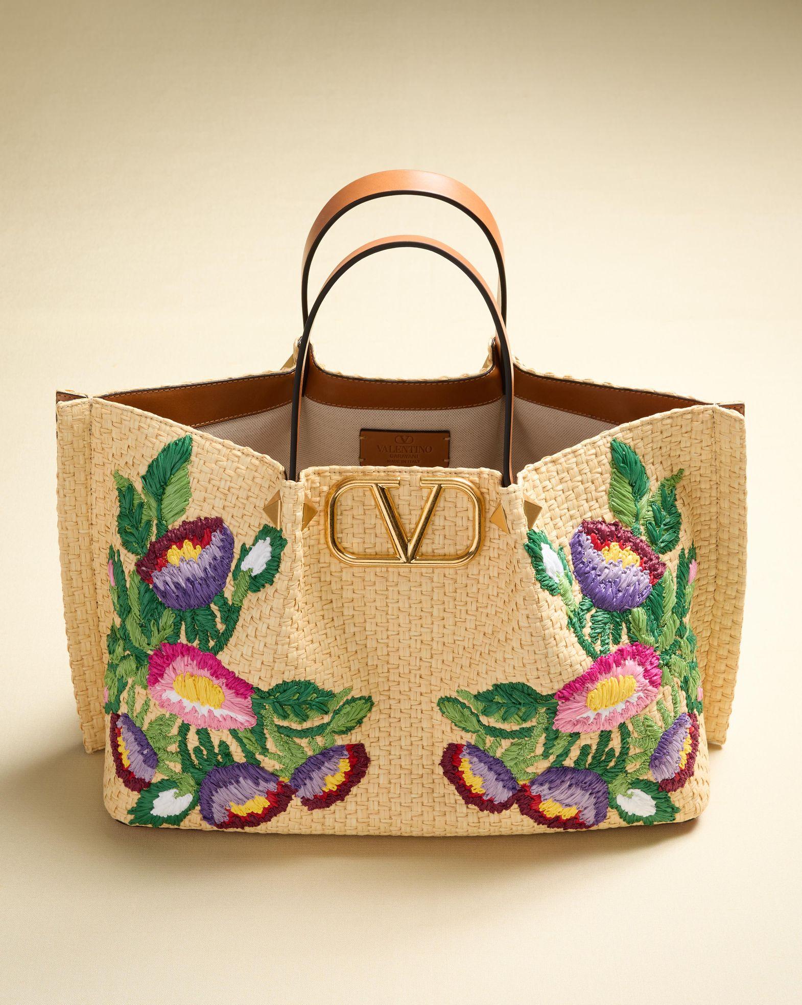 Medium Shopping Bag In Raffia With Floral Embroidery Product Image
