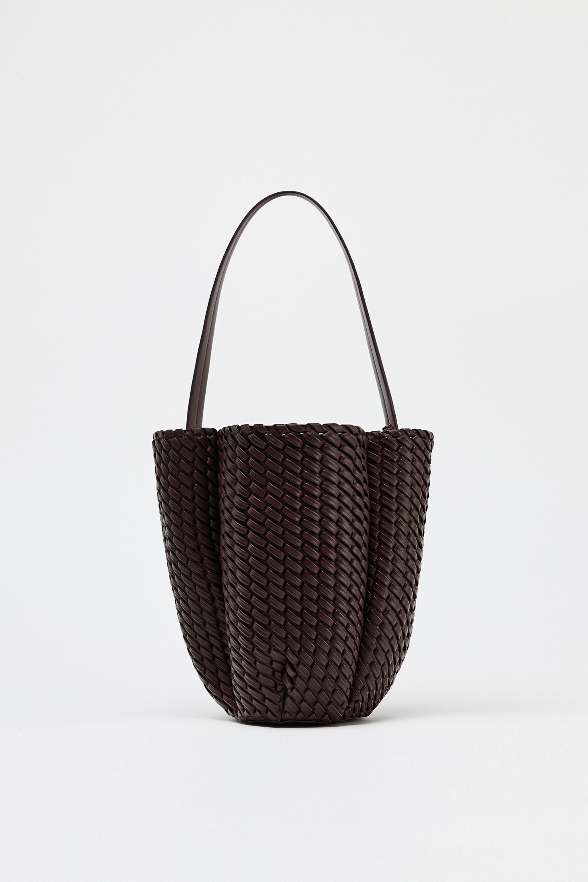 WOVEN EFFECT BUCKET BAG Product Image