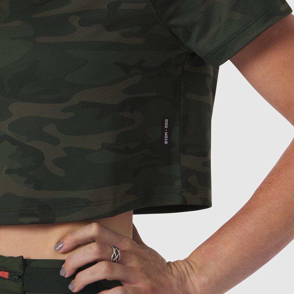 W018. AeroSilver® Cropped Tee - Dark Camo Product Image