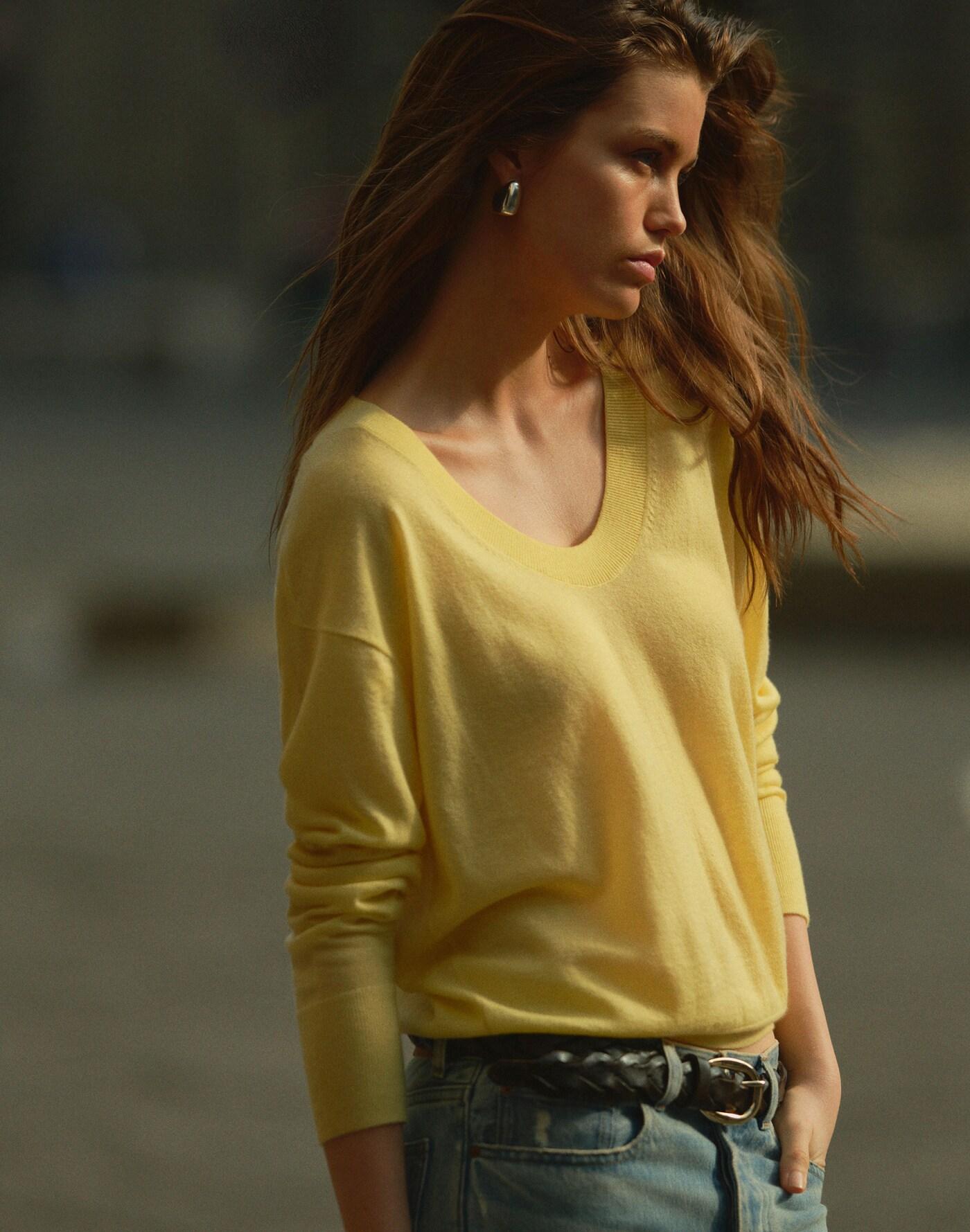 Cashmere U-Neck Pullover Product Image