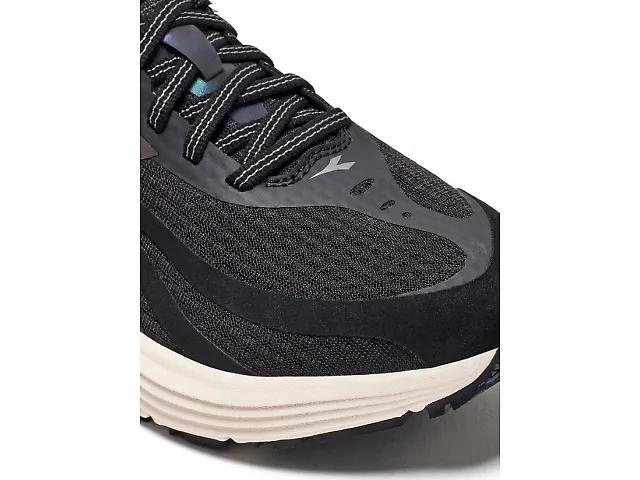 Women's | Diadora Mythos Blushield Vortice 9 Hip Product Image