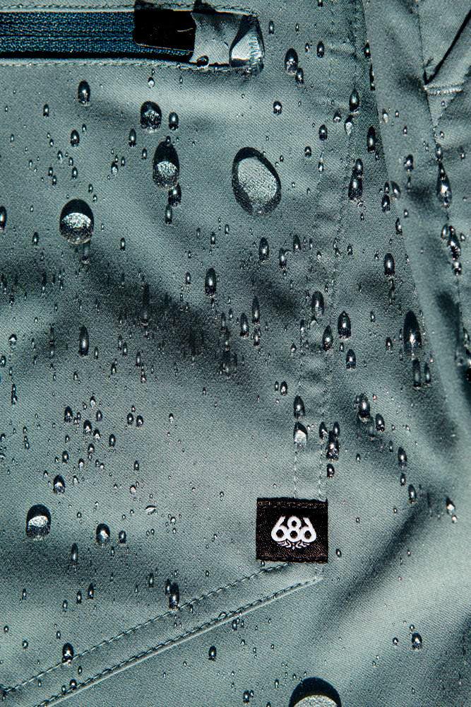 686 Men's Everywhere Hybrid Short Male Product Image