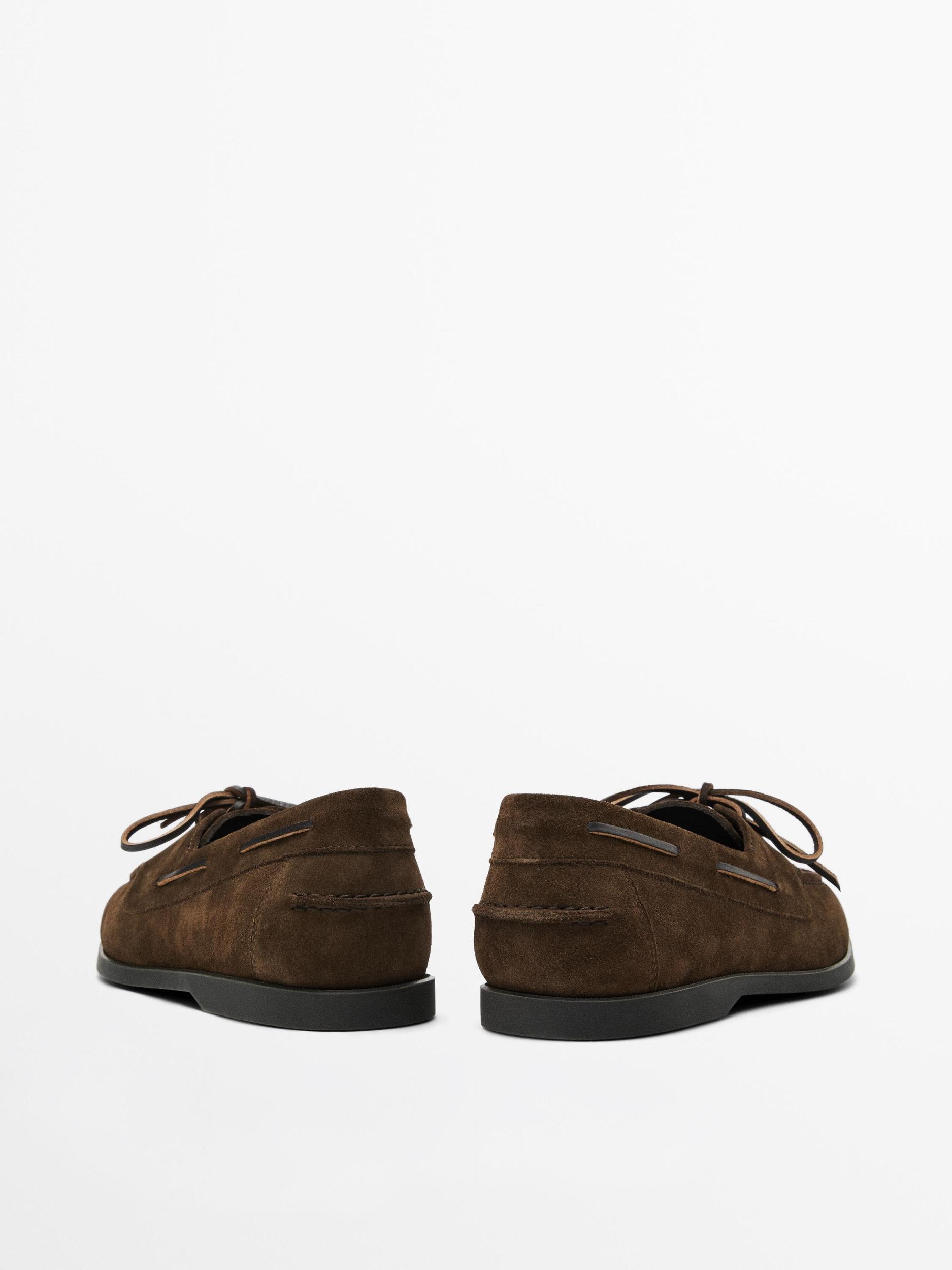 Split suede deck shoes with moc toe Product Image