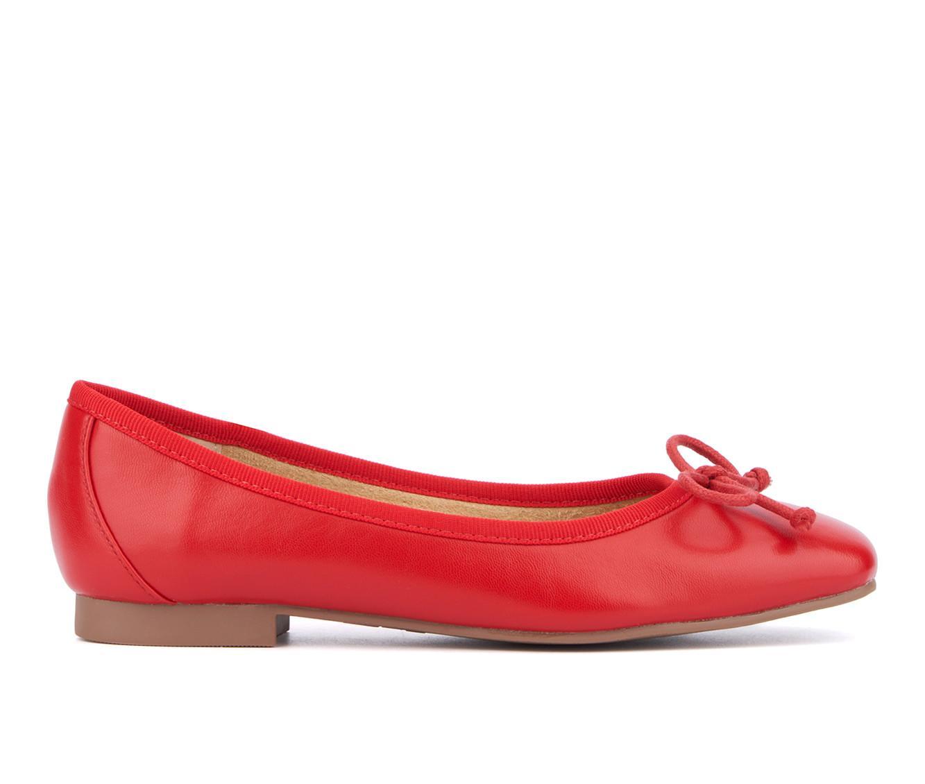 Women's New York and Company Paulina Flats Product Image