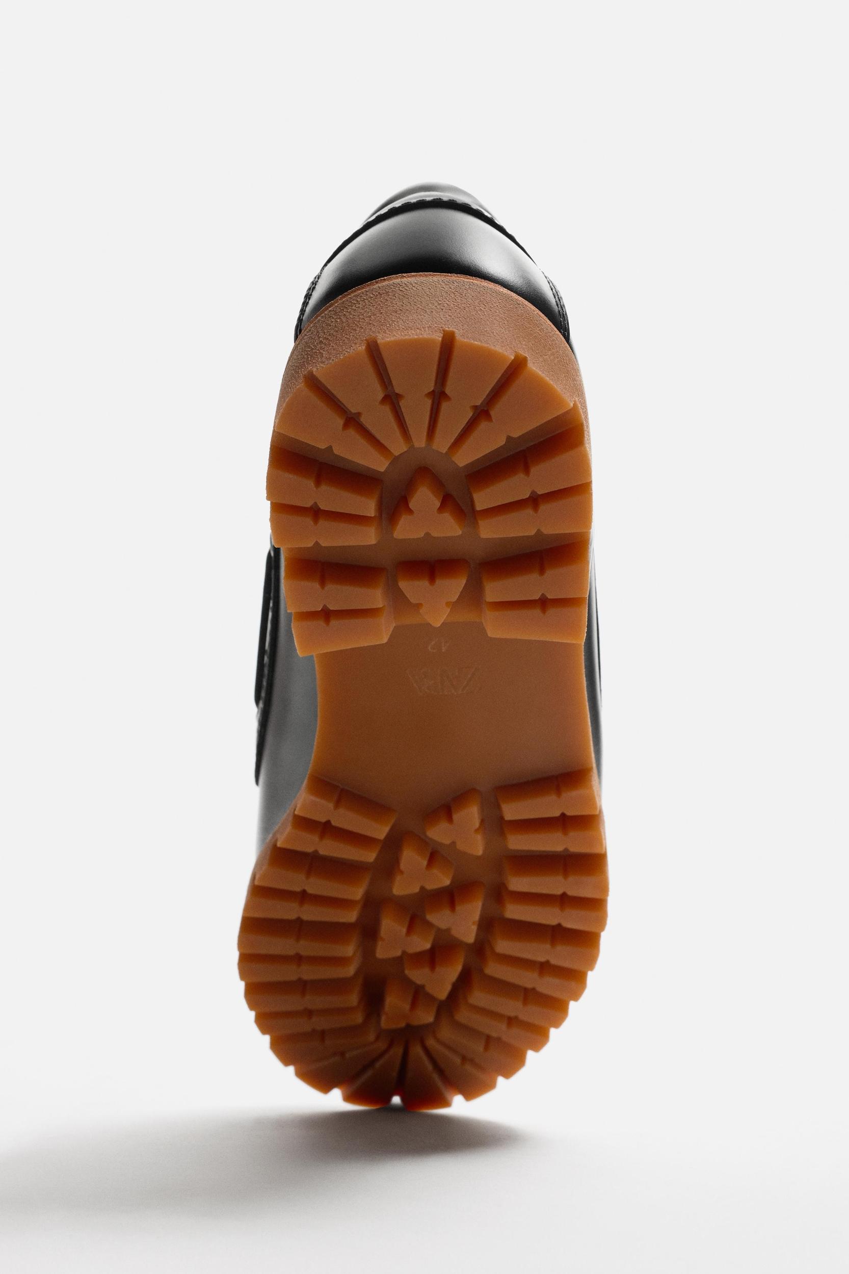 LEATHER BOAT SHOES Product Image