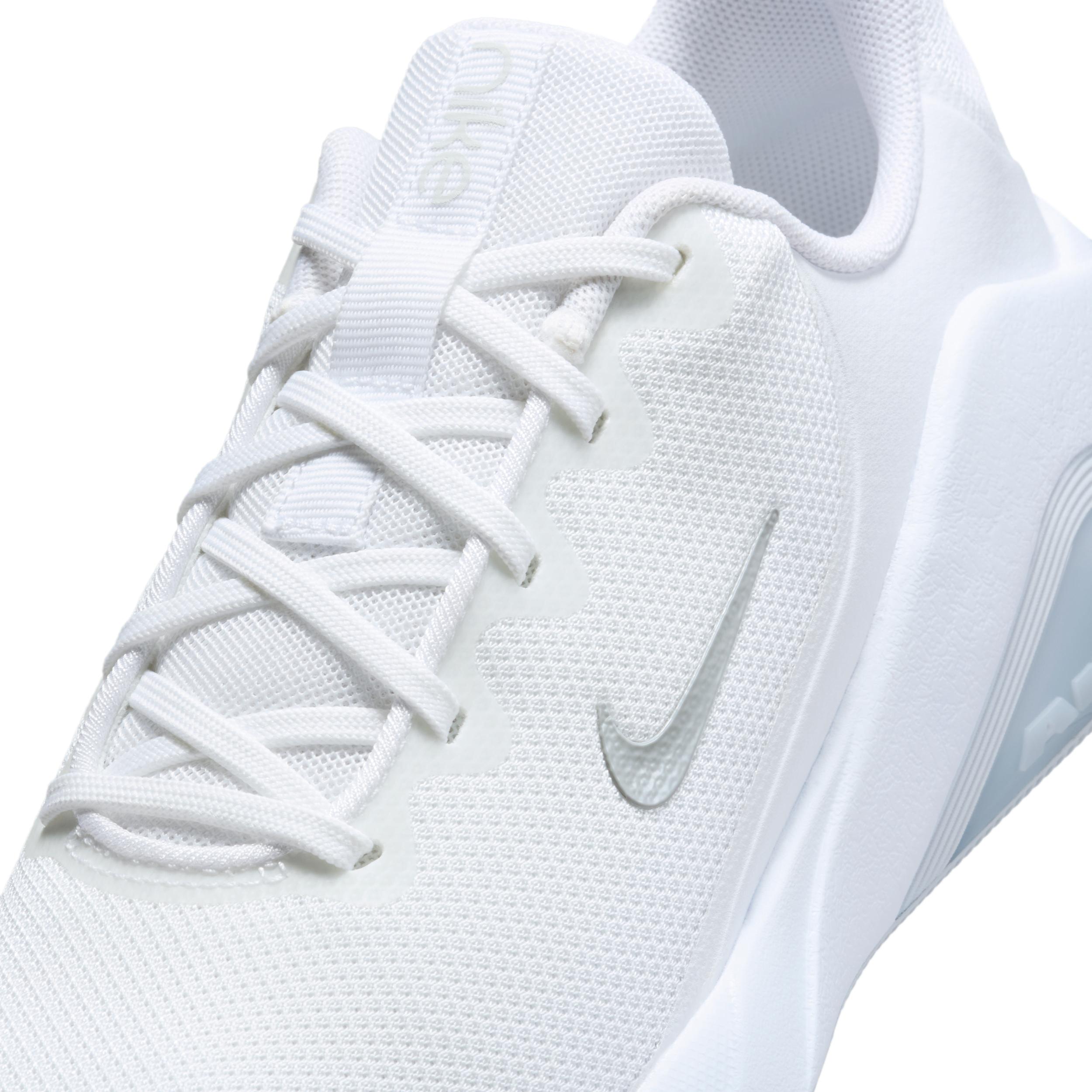 Nike Womens Bella 7 Workout Shoes | FZ1689-100 Product Image