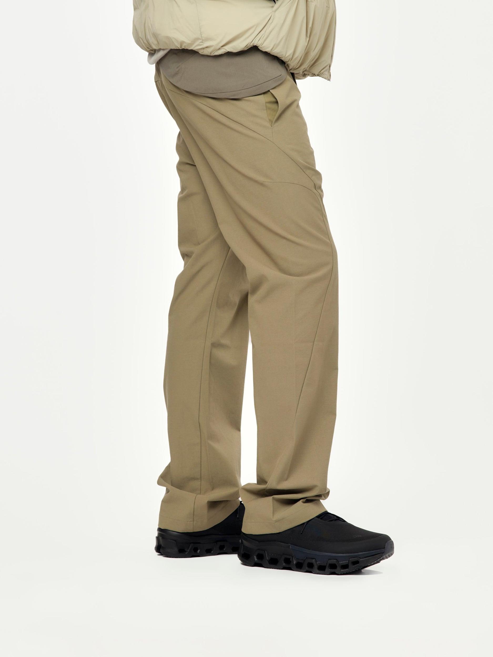 7.0 TECHNICAL PANTS RIGHT (OLIVE) Product Image