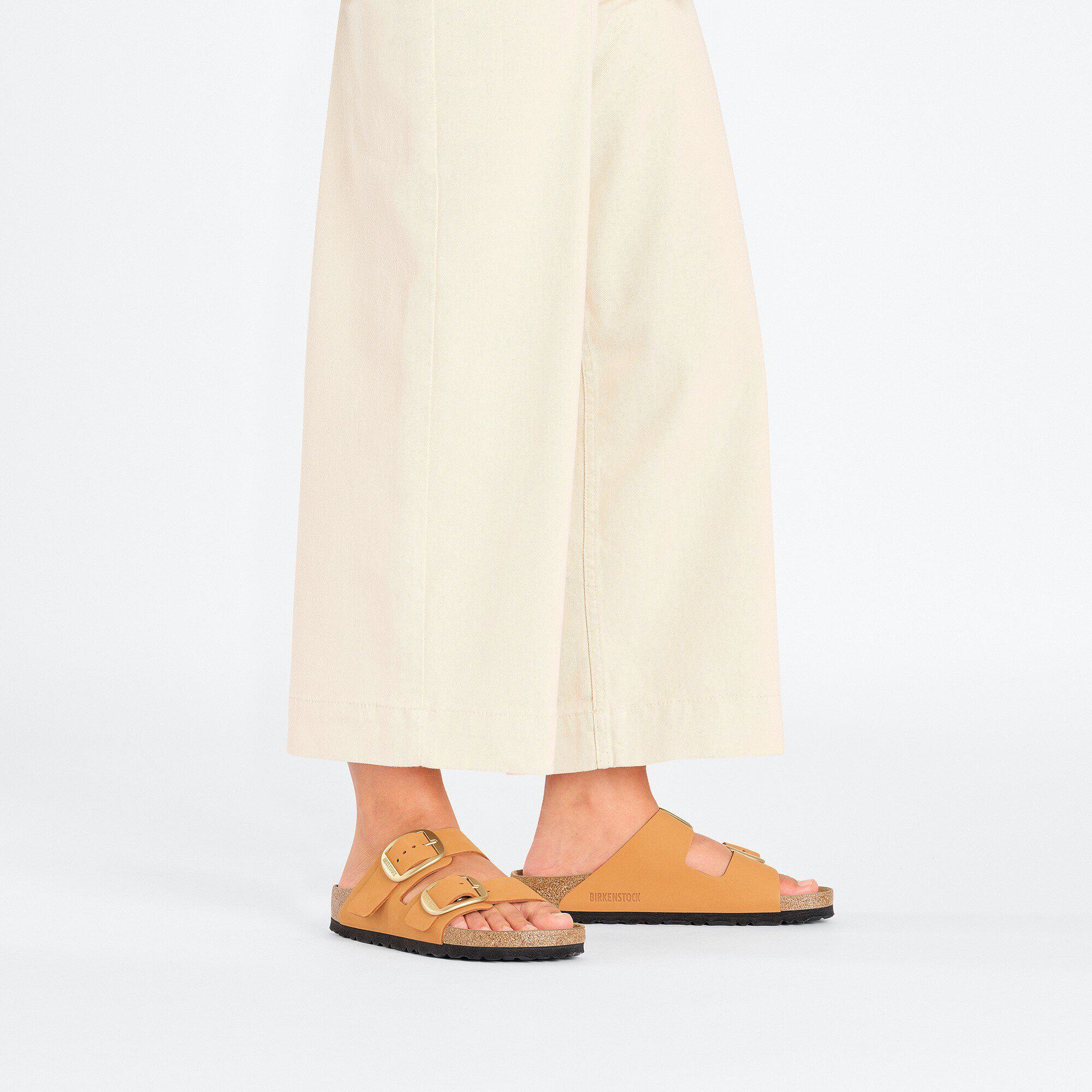 Arizona Big Buckle Nubuk Leather Product Image