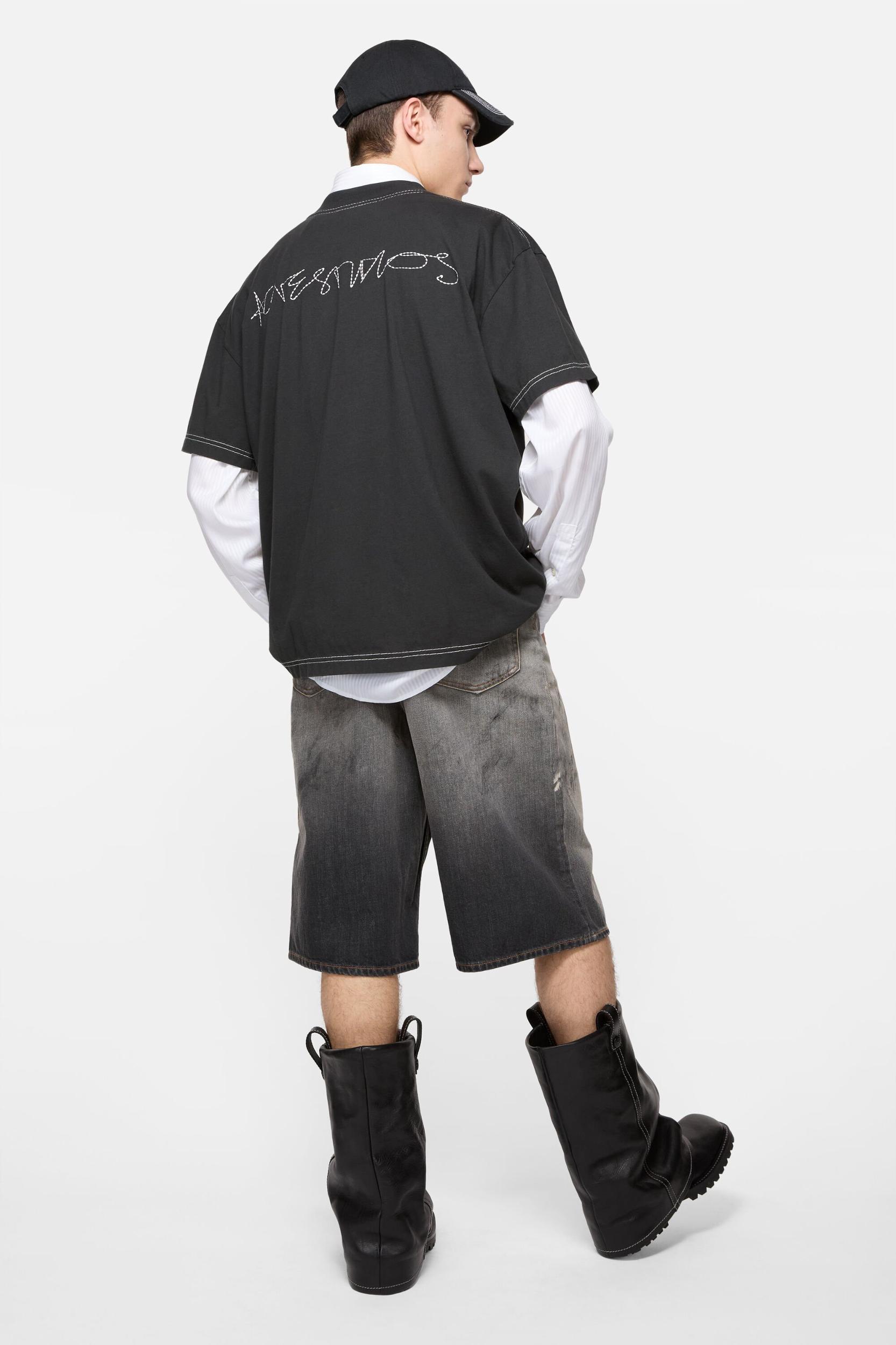 Logo t-shirt Product Image