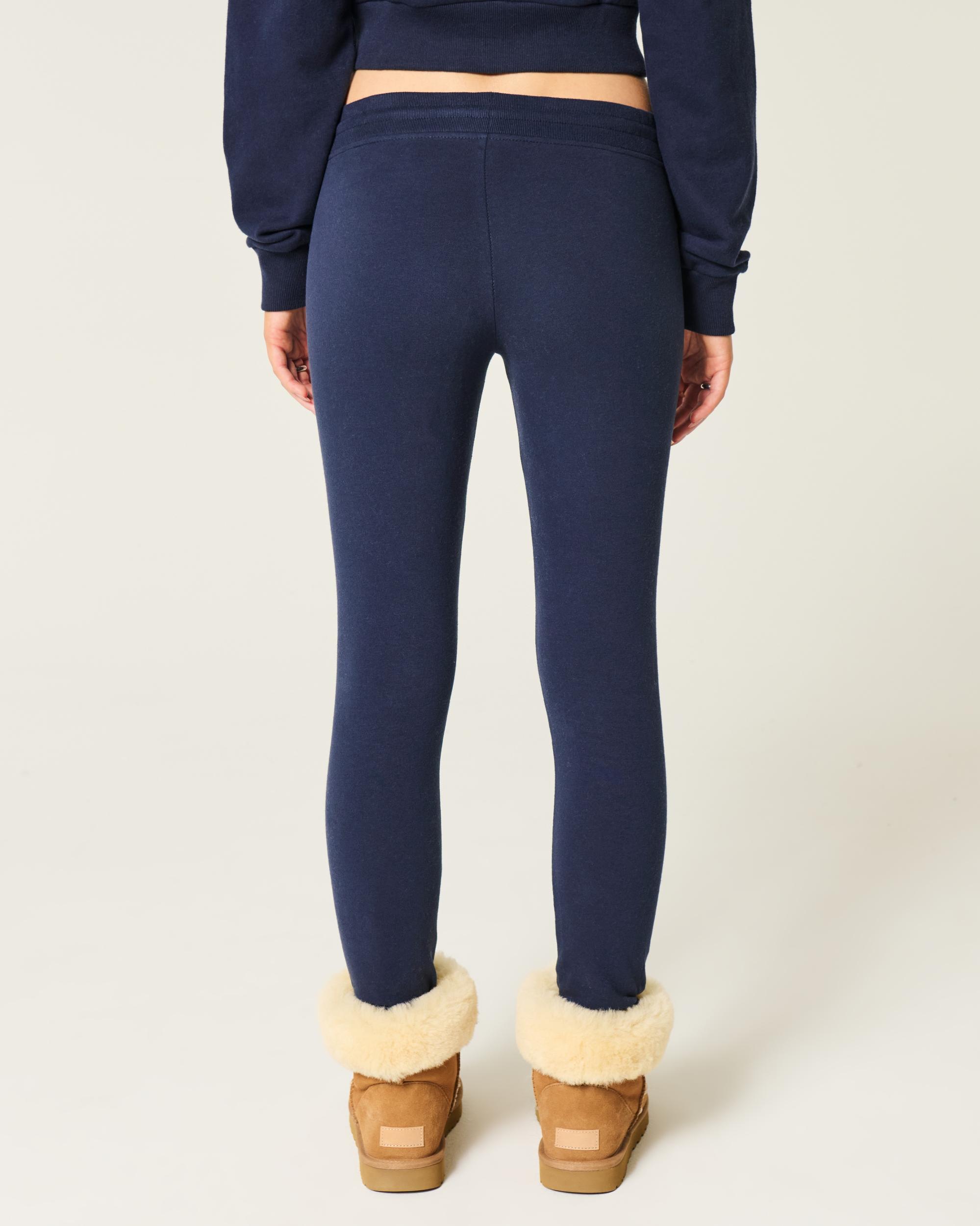 Bow Graphic Fleece Leggings Product Image