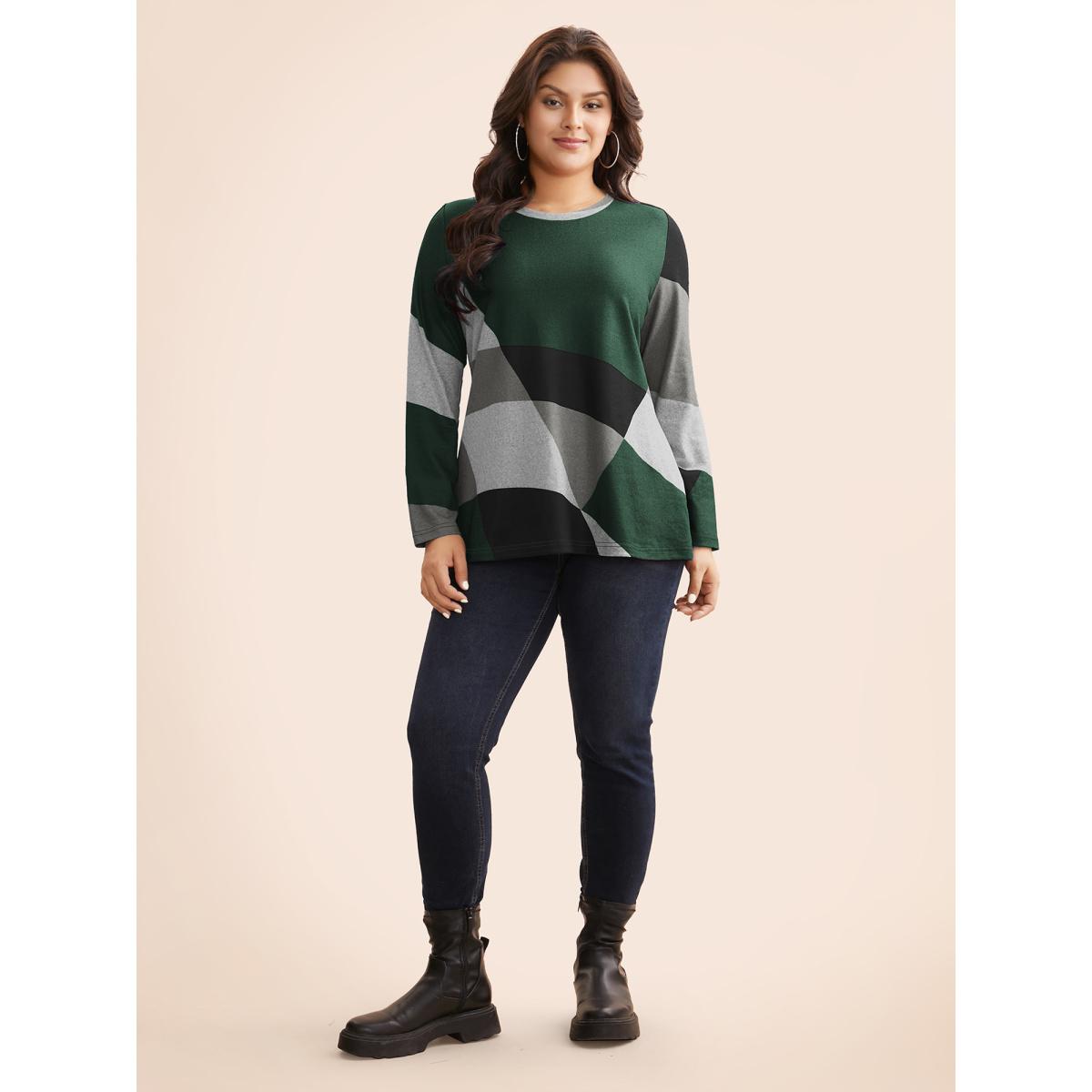 Plus Size Round Neck Colorblock Contrast T-shirt DarkGreen Women Leisure Contrast Non Casual T-shirts BloomChic 14-16/1X Product Image