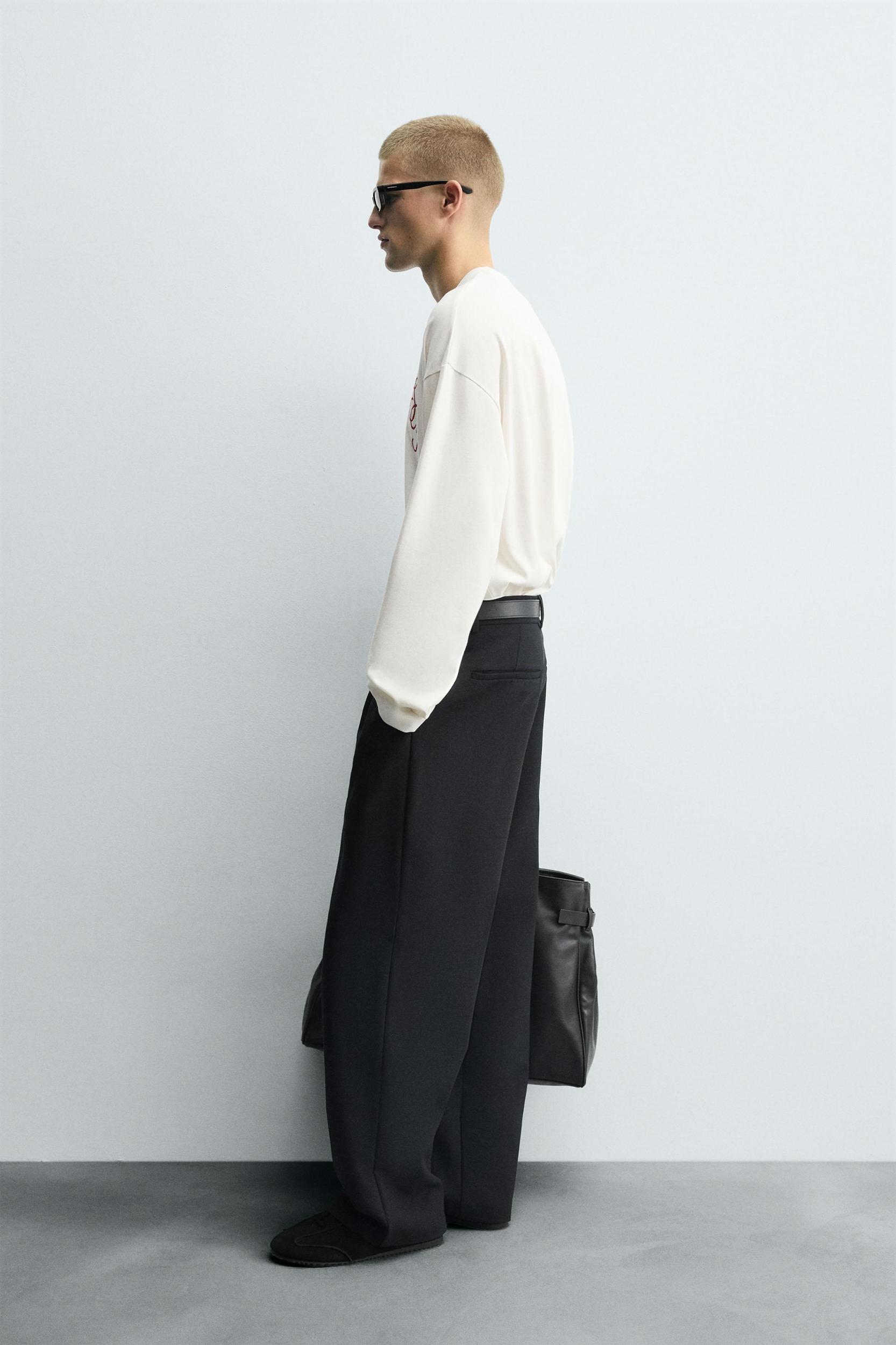 BOXY FIT EMBROIDERED T-SHIRT Product Image