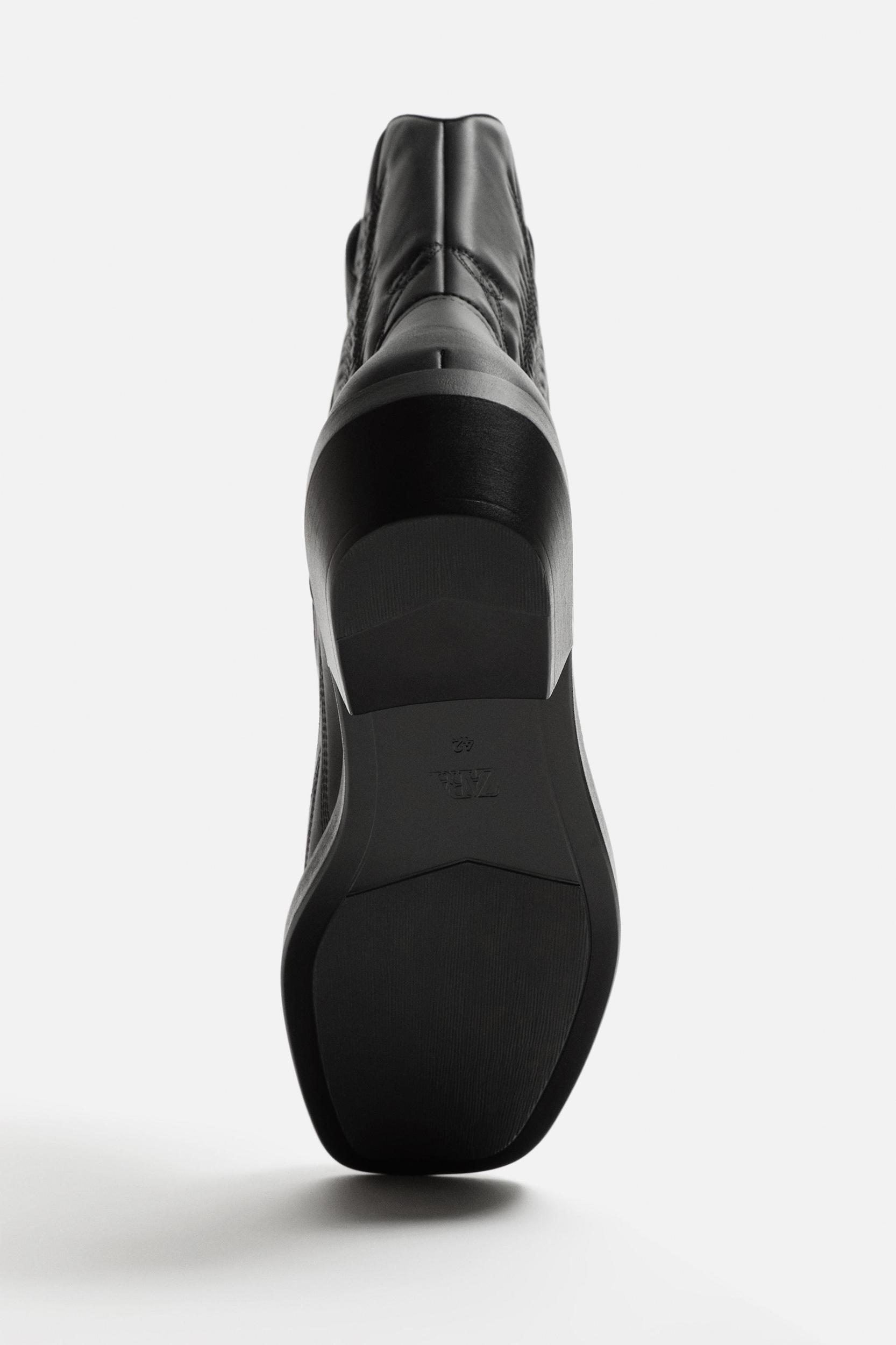 TOPSTITCHED COWBOY BOOTS Product Image