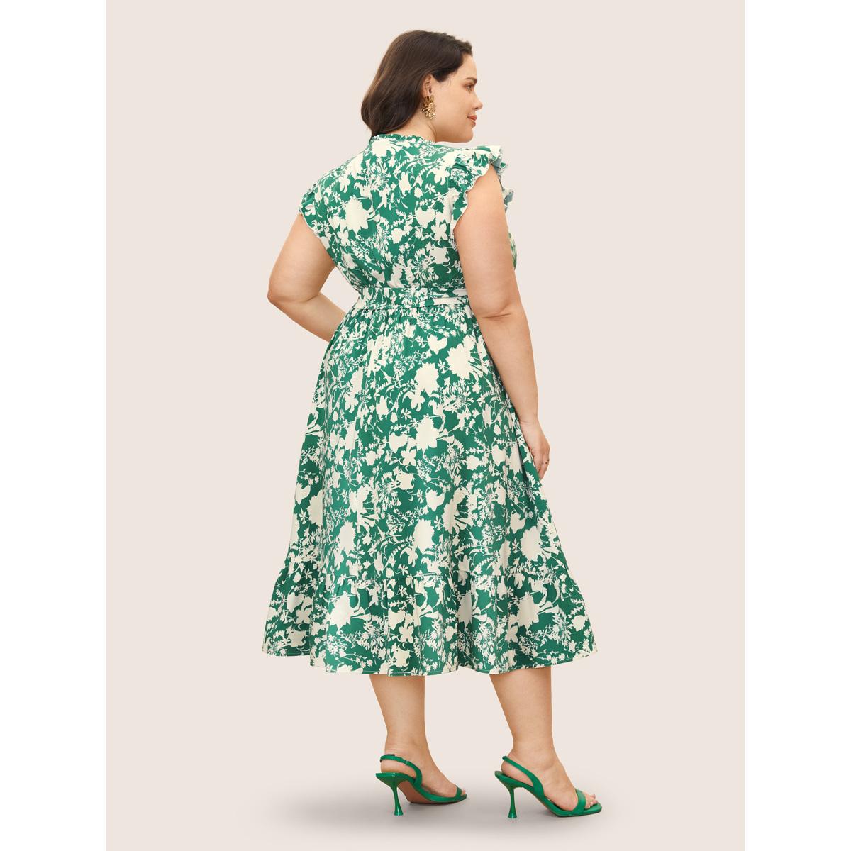 Plus Size Silhouette Floral Print Ruffle Cap Sleeve Dress Emerald Women Elegant Flat collar with V-notch Cap Sleeve Curvy BloomChic 14-16/1X Product Image