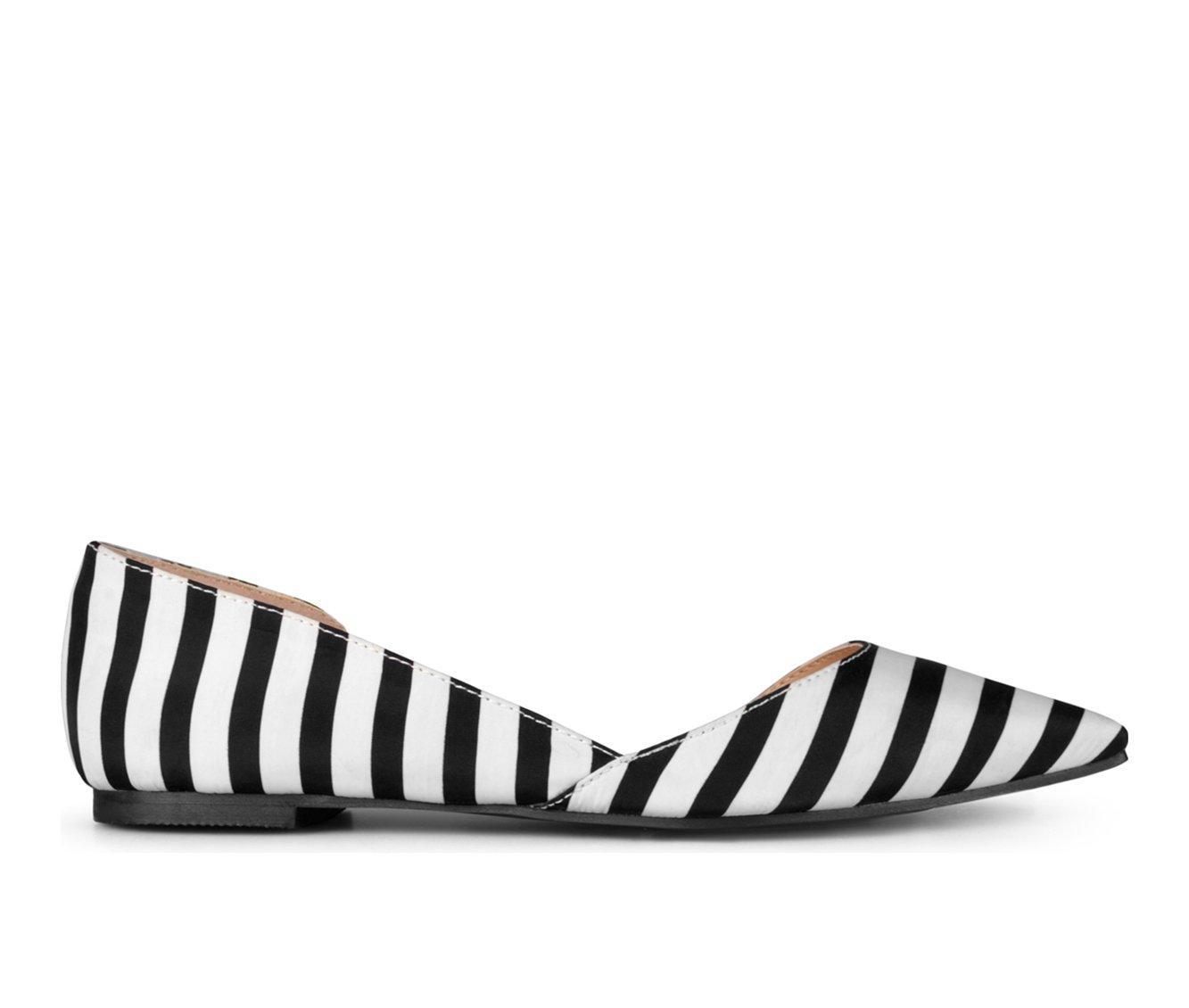 Women's Journee Collection Cortni Flats Product Image