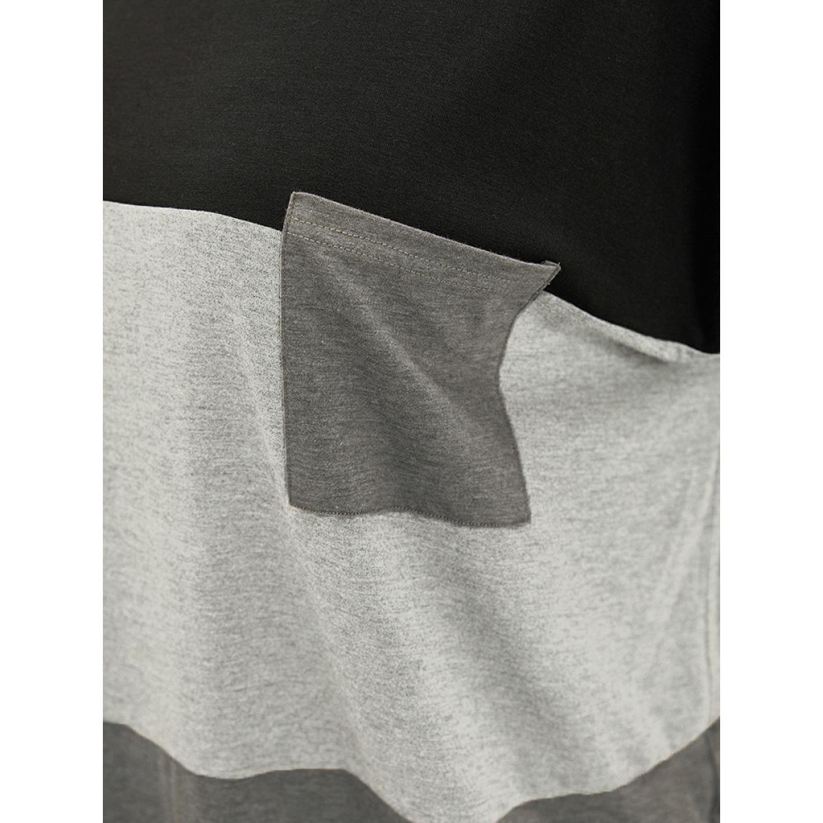 Plus Size Colorblock Contrast Patched Pocket Batwing Sleeve T-shirt Gray Women Casual Contrast Colorblock Round Neck Dailywear T-shirts BloomChic 30/6X Product Image