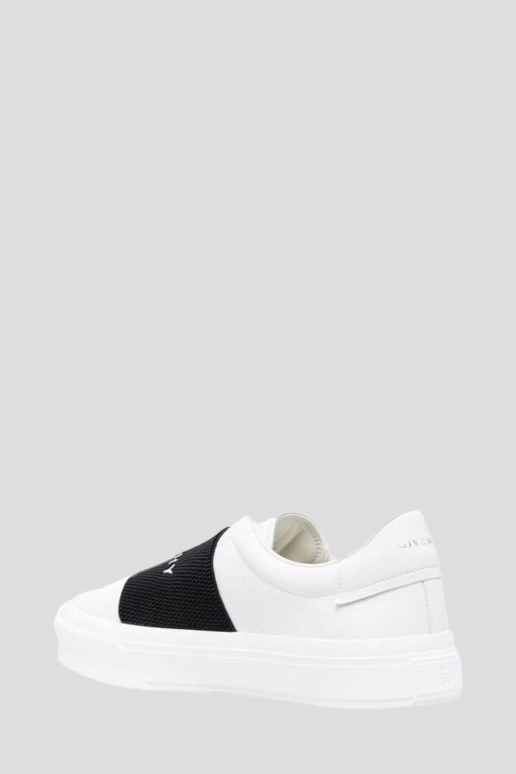 GIVENCHY Logo-embroidered Slip-on Leather Sneakers In White Black Product Image