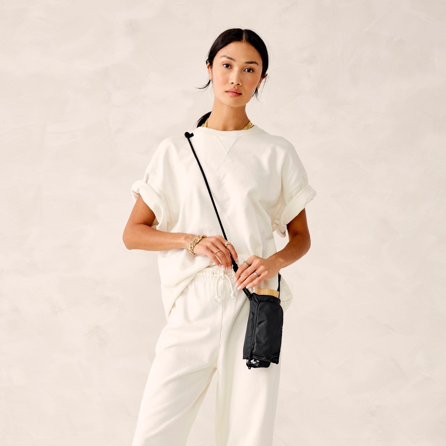 Carew Hydration Crossbody Product Image