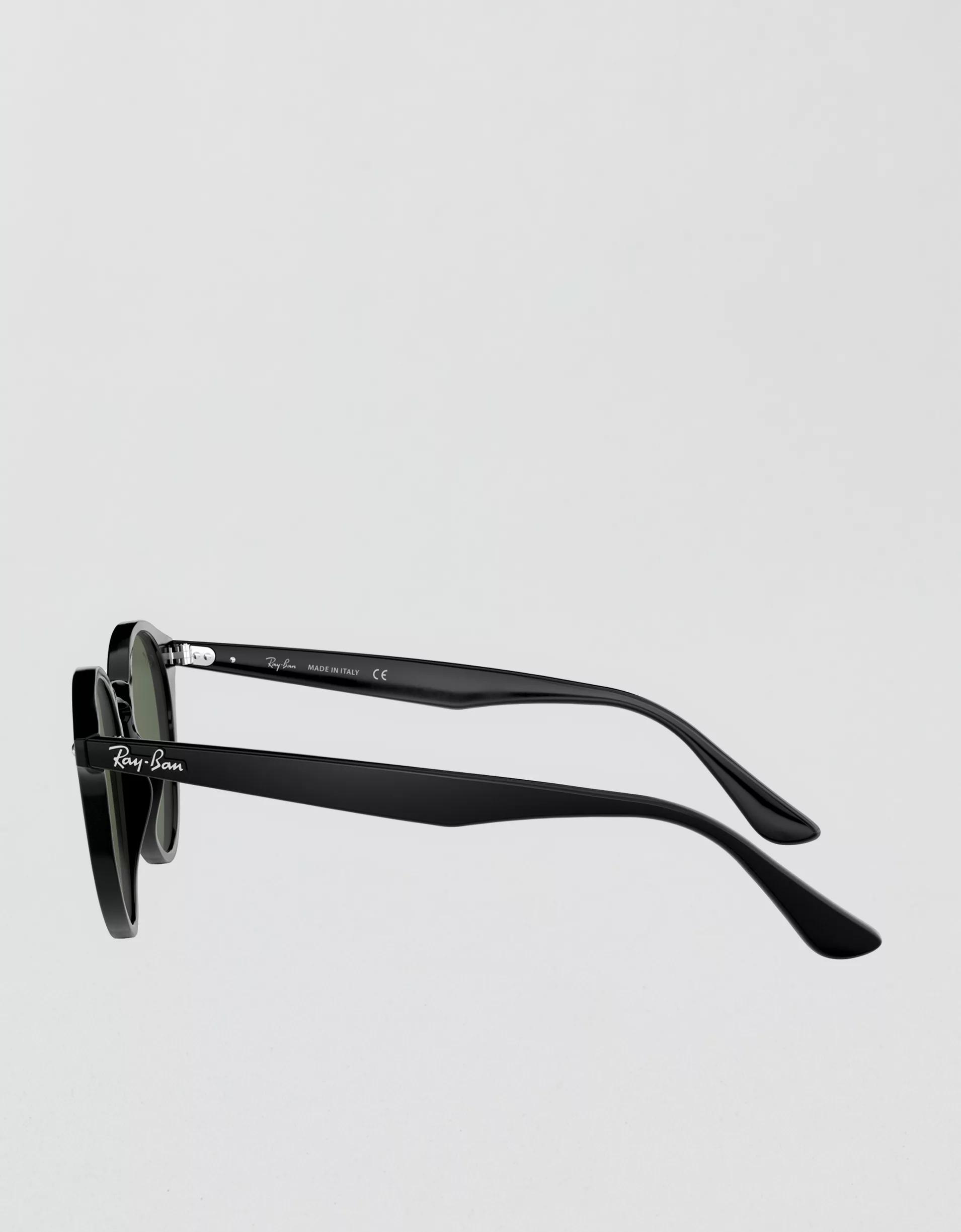 Ray-Ban Round Sunglasses Product Image
