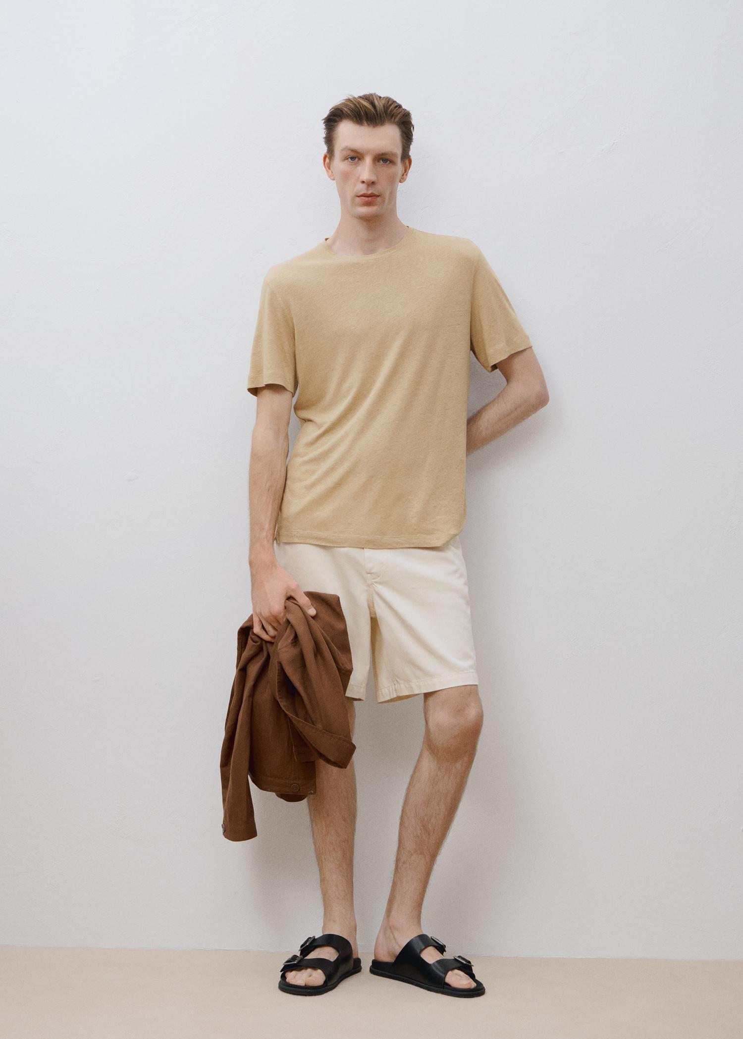 Linen slim-fit t-shirt - Men | MANGO USA Product Image