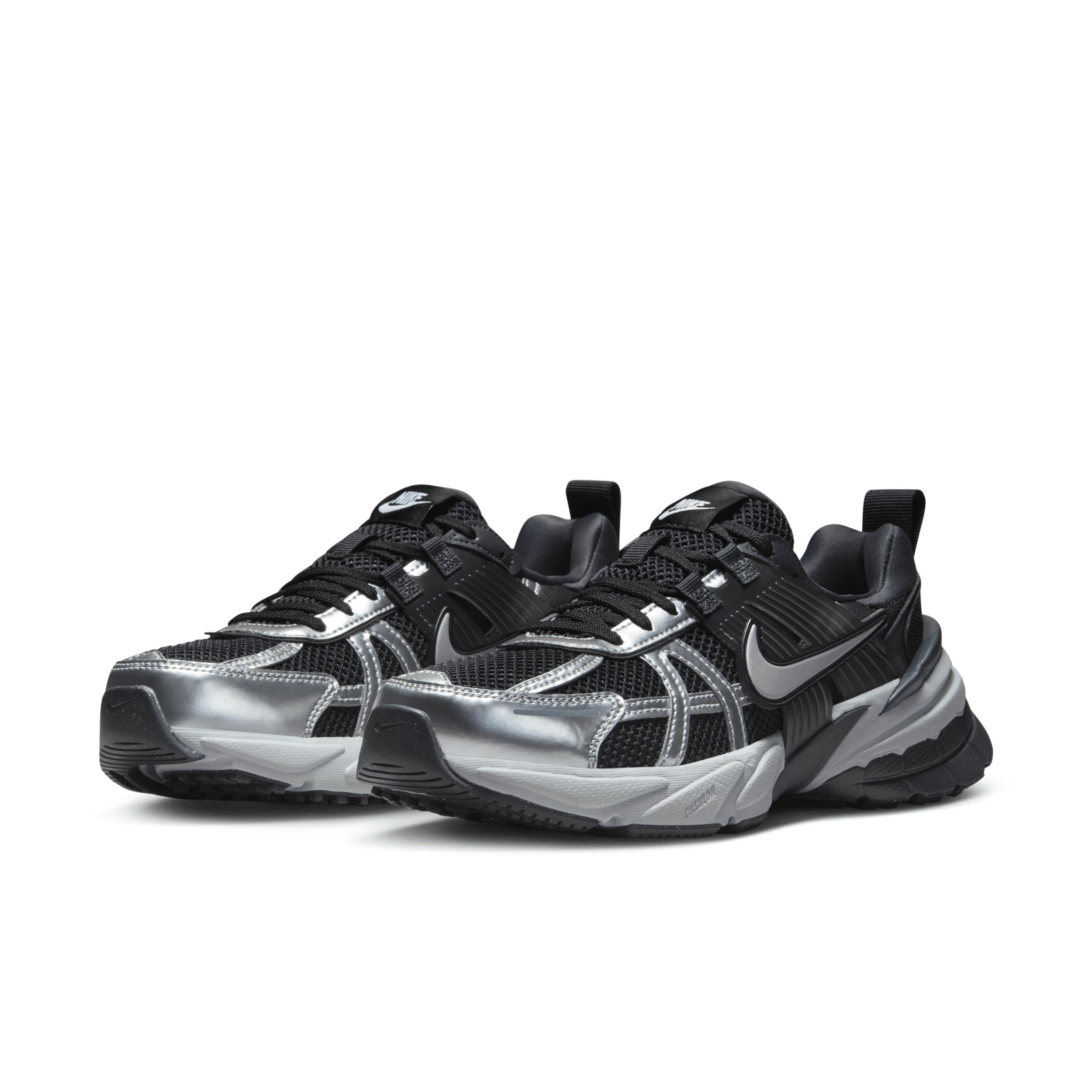 Nike Womens V2K Run Shoes | FD0736-005 Product Image