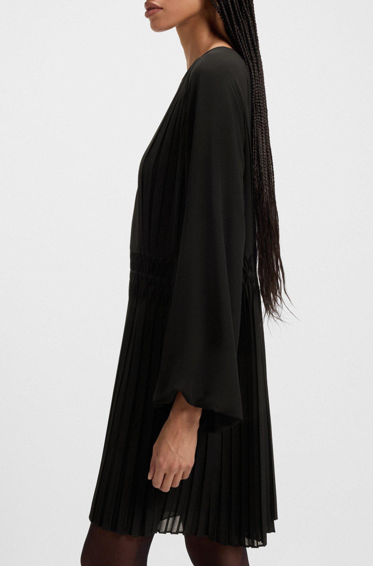 Plissé dress with smocked waistband Product Image