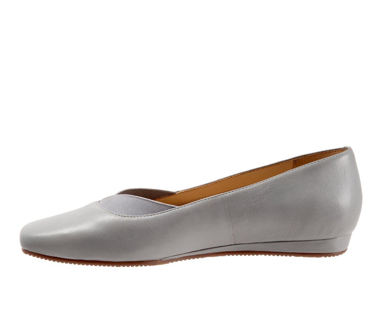 Women's Softwalk Vianna Flats Product Image