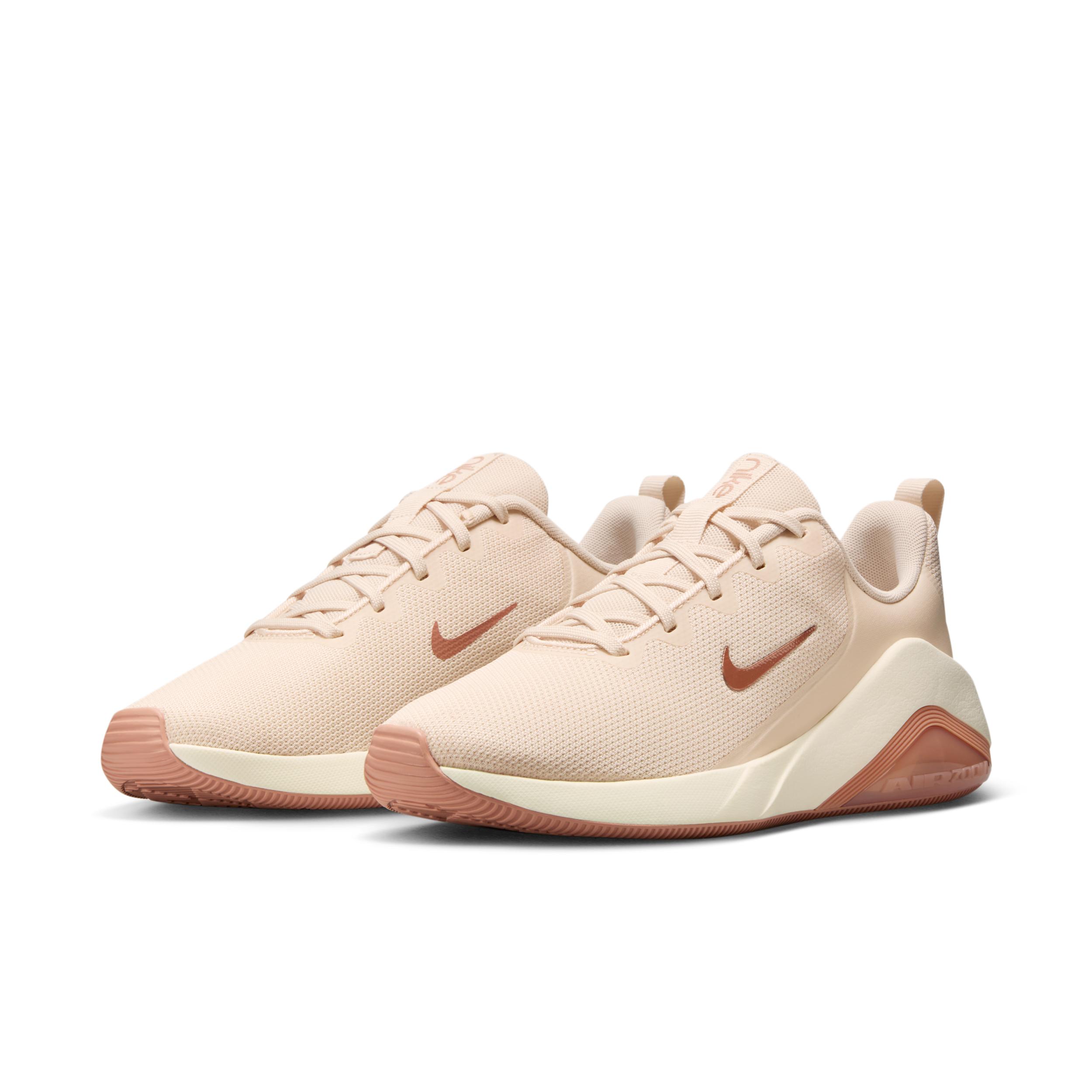 Nike Womens Bella 7 Workout Shoes | FZ1689-200 Product Image