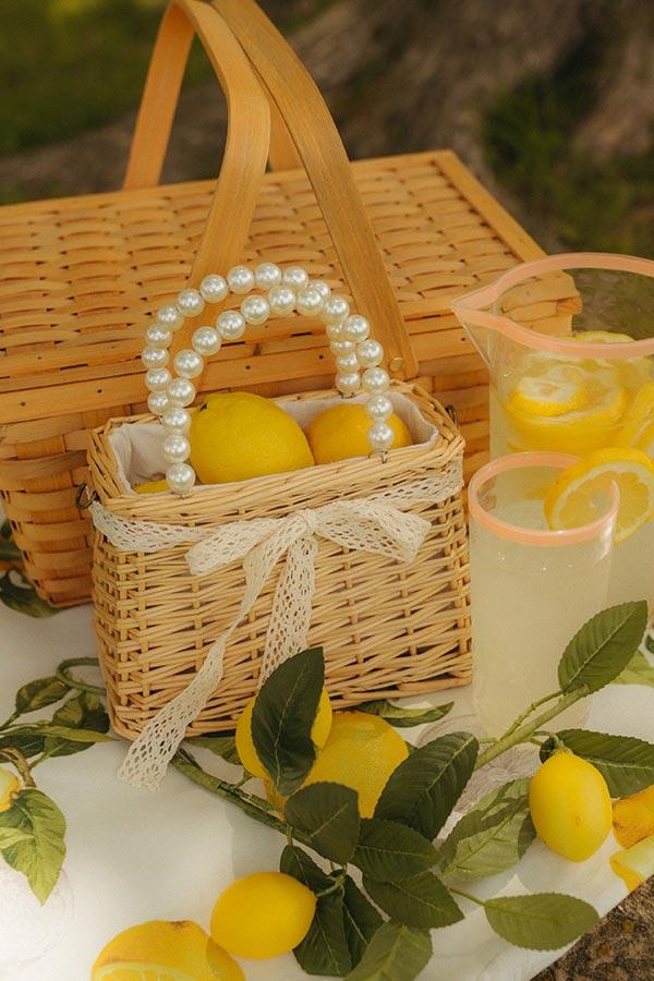 Girly And Glamorous Straw Woven Purse Product Image