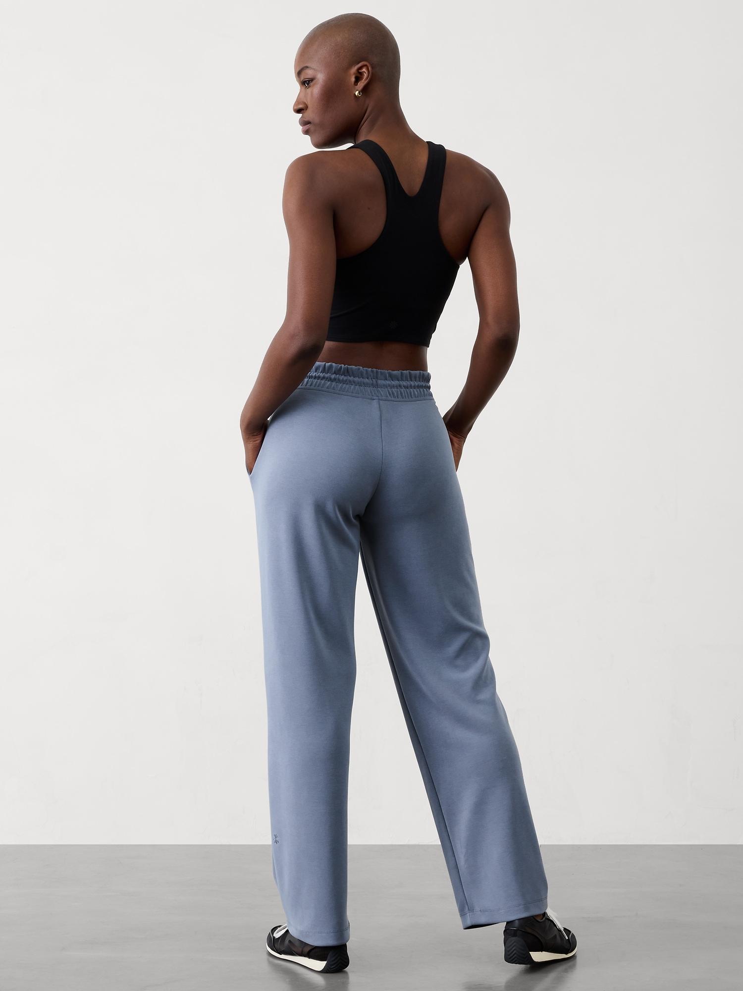 Seasoft Mid Rise Straight Pant Product Image