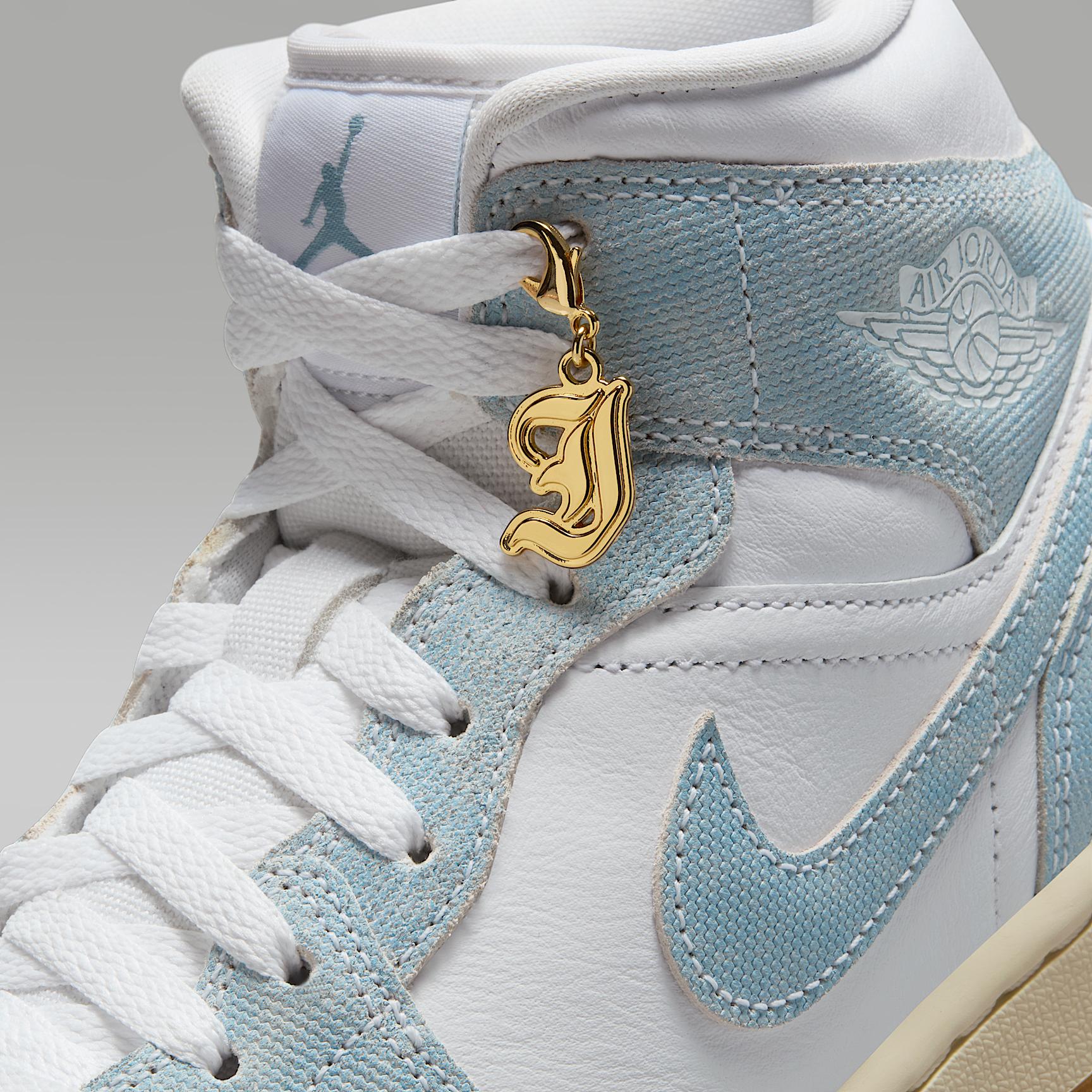 Jordan Womens Jordan Retro 1 Mid SE - Womens Basketball Shoes Worn Blue/Light Gum/White Product Image