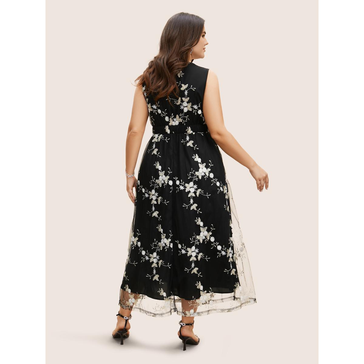 Plus Size Mesh Floral Embroidered Sleeveless Maxi Dress Black Women Formal Gathered Deep V-neck Sleeveless Curvy BloomChic 12/L Product Image