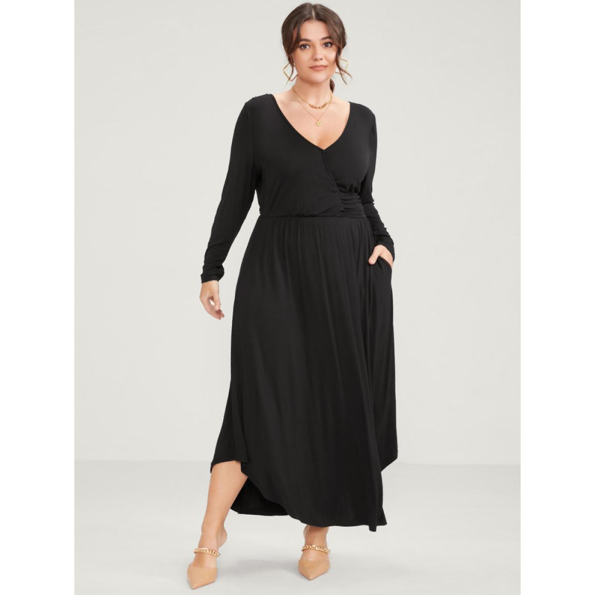 Plus Size Solid Pocket Button Elastic Waist Wrap Arc Hem Dress Black Women Elegant Arc Hem V-neck Long Sleeve Curvy Long Dress BloomChic 22-24/3X Product Image