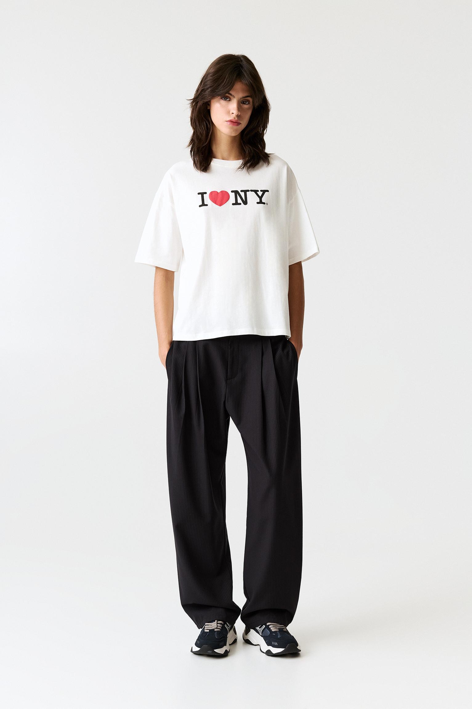 ‘New York’ T-shirt Product Image