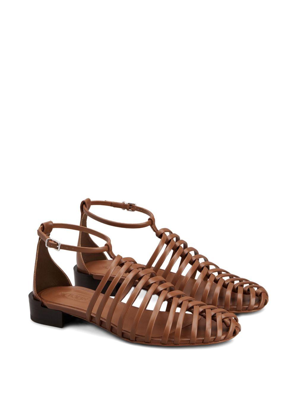 leather strappy sandals Product Image