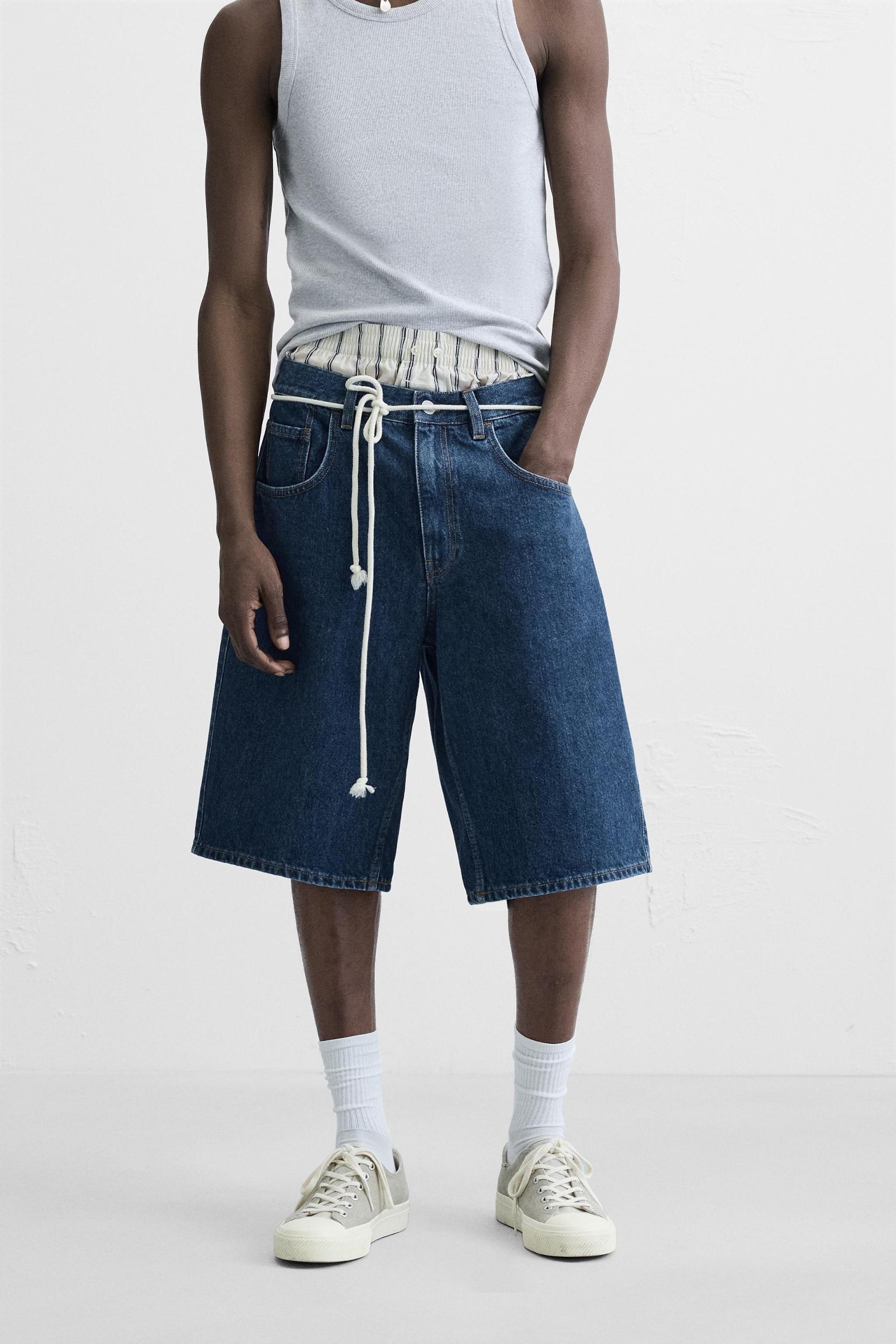 BAGGY FIT DENIM SHORTS Product Image