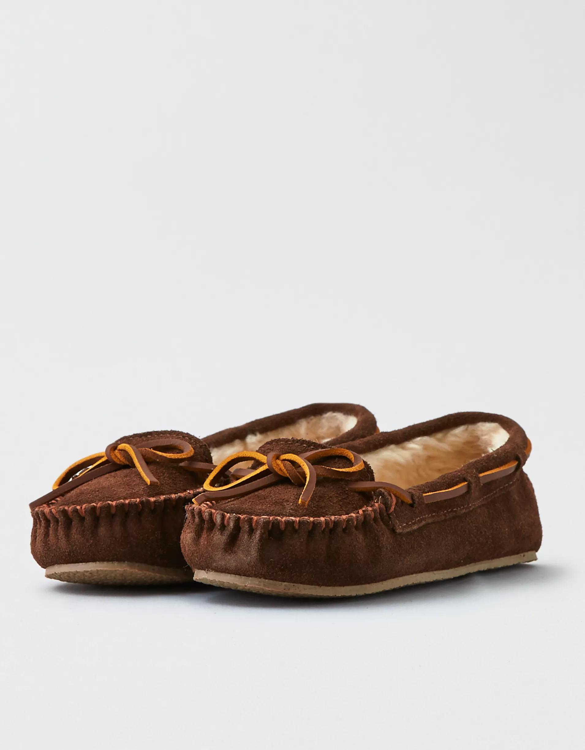 Minnetonka Women's Cally Moccasin Product Image