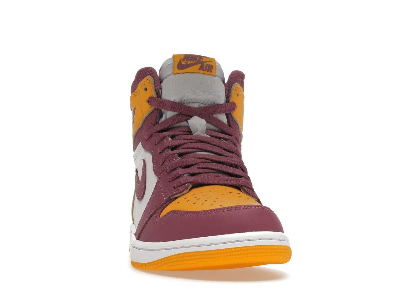 Air Jordan Retro 1 "Brotherhood" Male Product Image