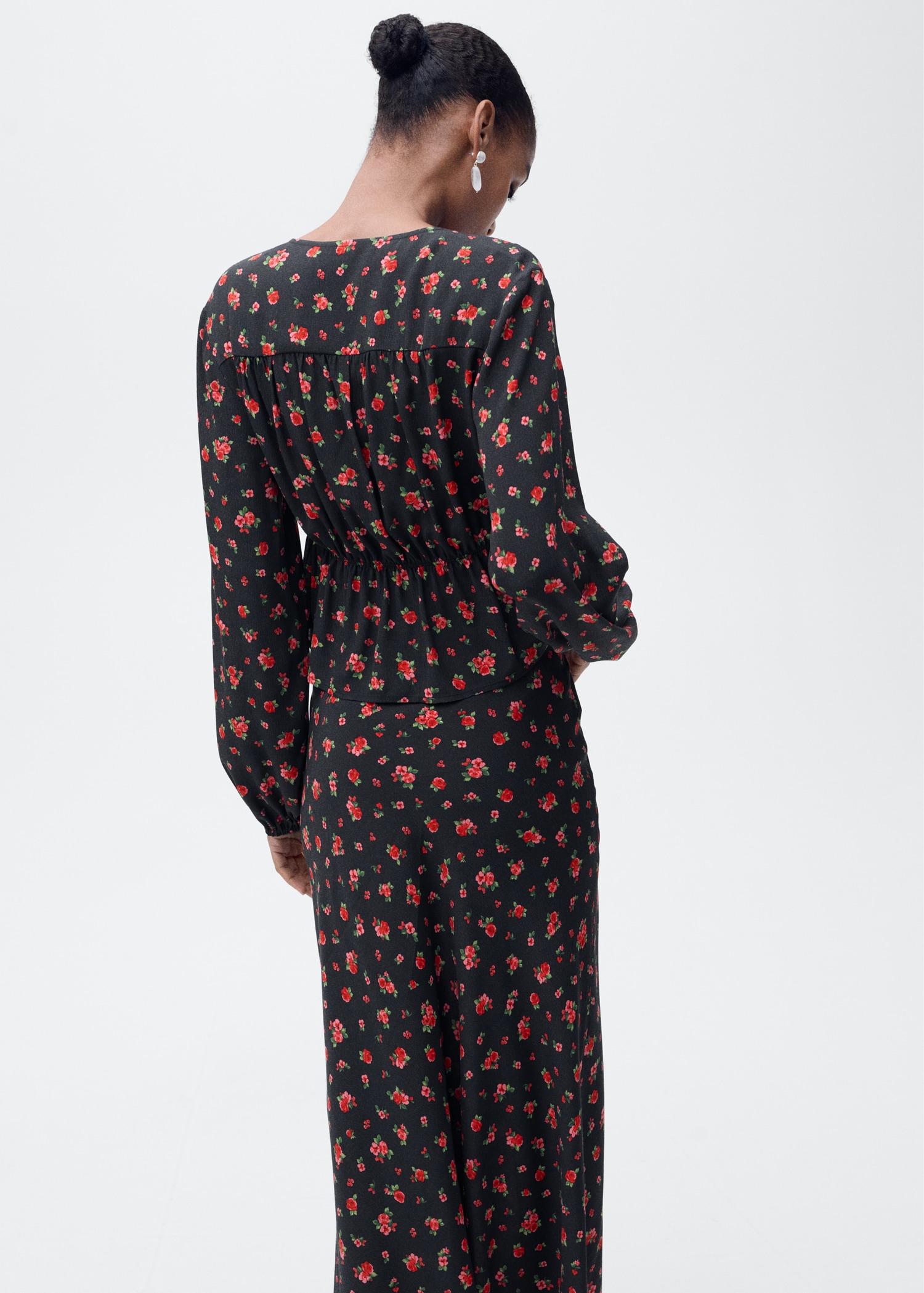 Ruffled floral blouse - Women | MANGO USA Product Image