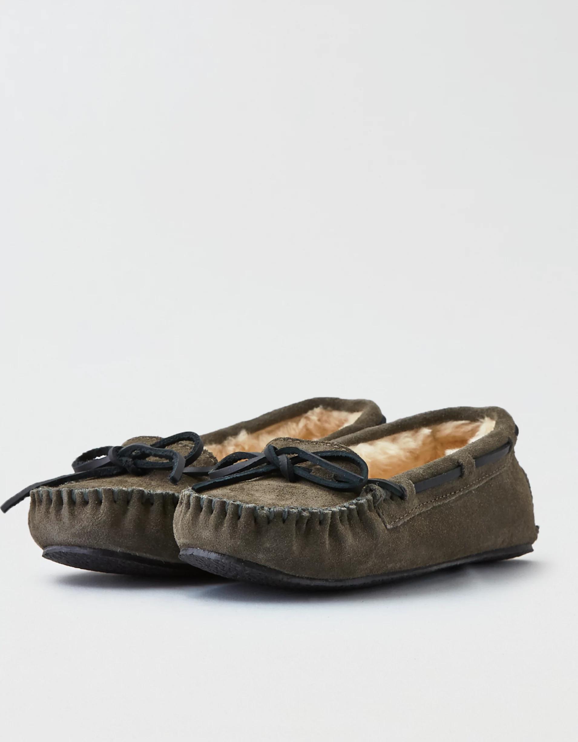 Minnetonka Women's Cally Moccasin Product Image