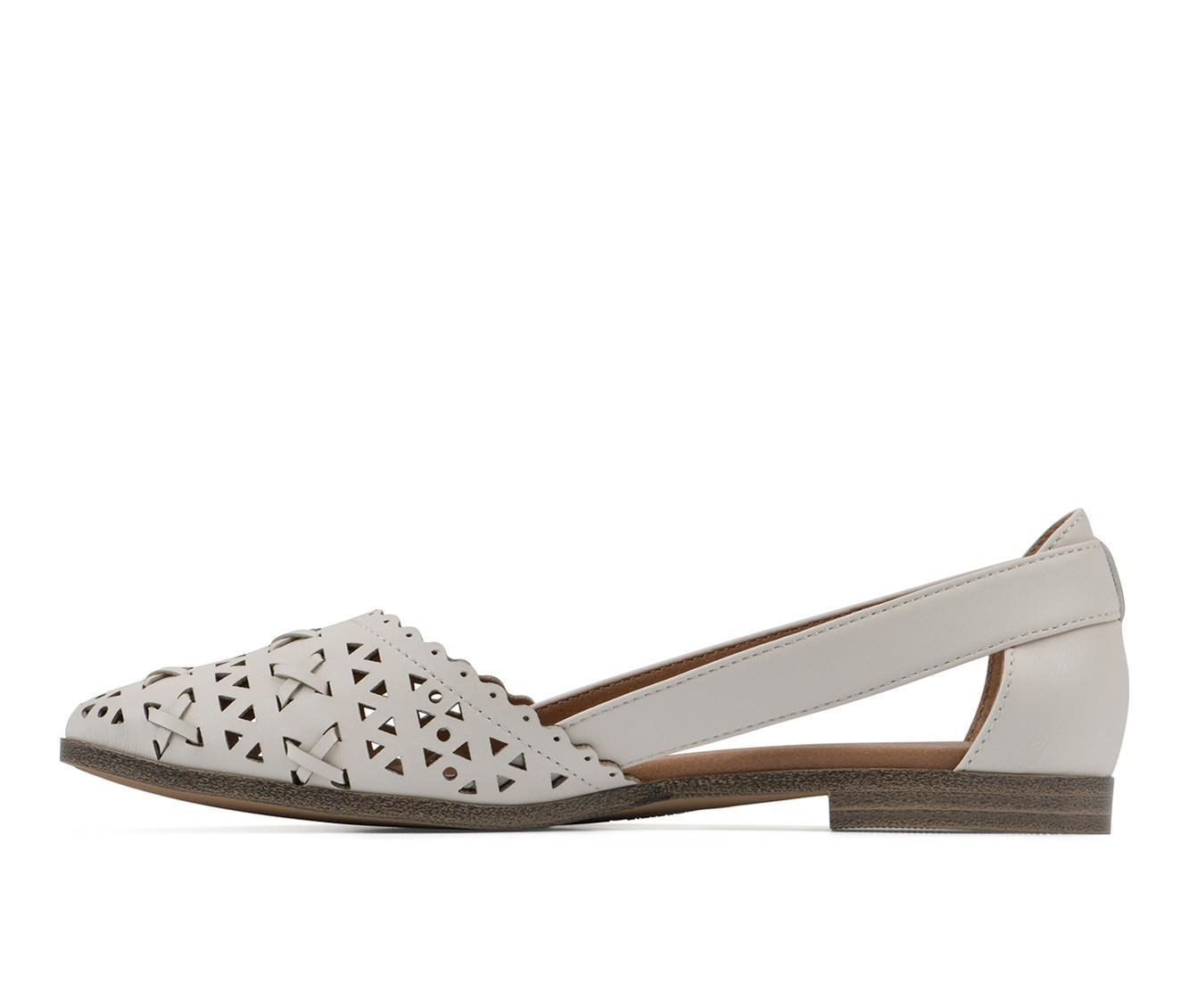 Women's White Mountain Nobler Flats Product Image