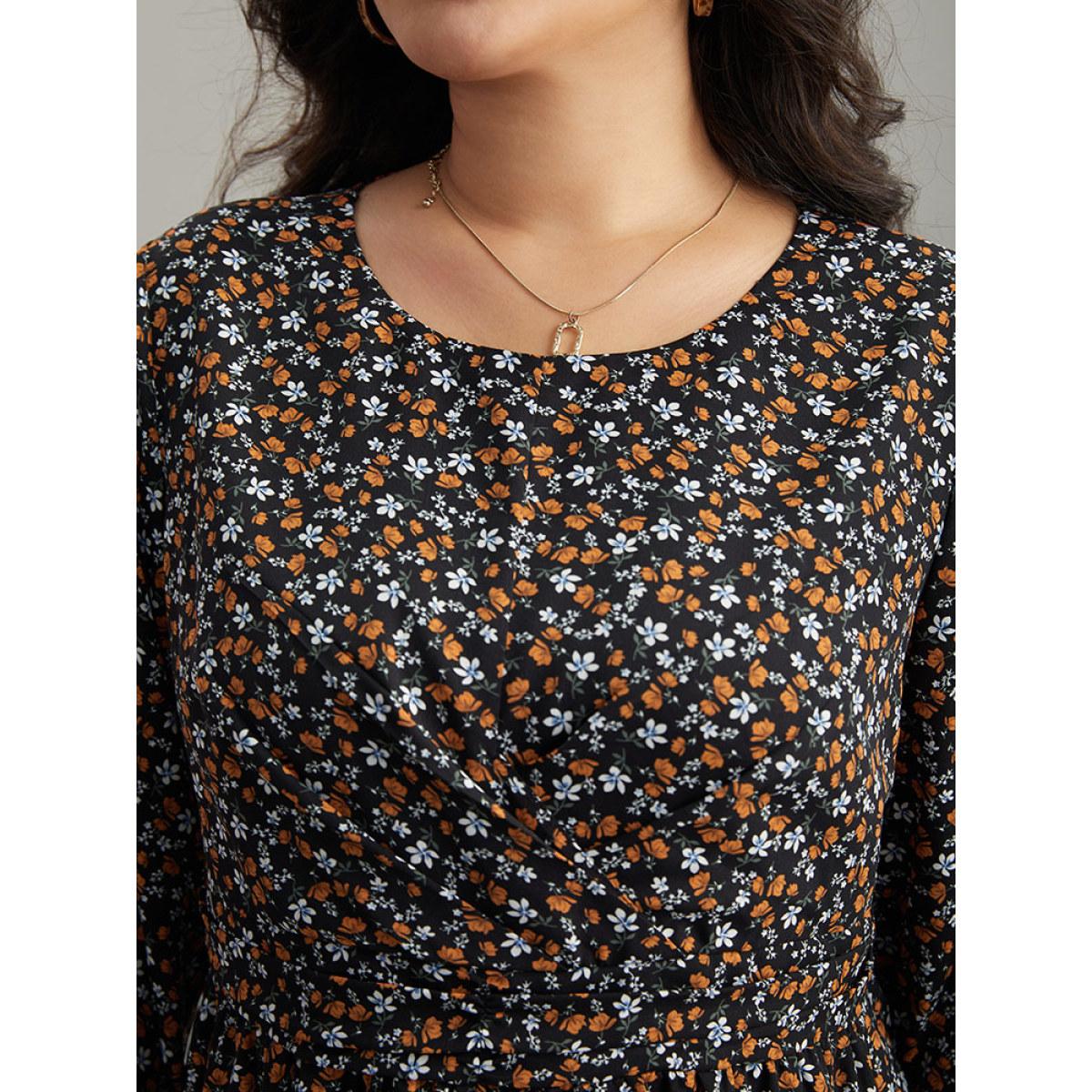 Plus Size Ditsy Floral Pocket Lantern Sleeve Knee Dress Black Women Elegant Elastic cuffs Round Neck Long Sleeve Curvy Midi Dress BloomChic 14-16/1X Product Image