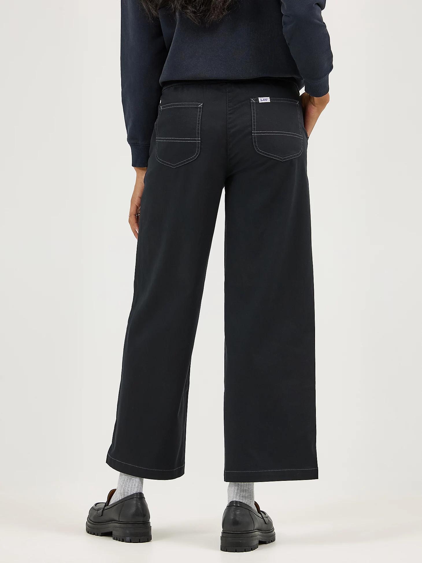 Women's Ultra Lux Comfort Wide Leg Utility Crop Pant | Women's Capris & Crops | Lee® Product Image