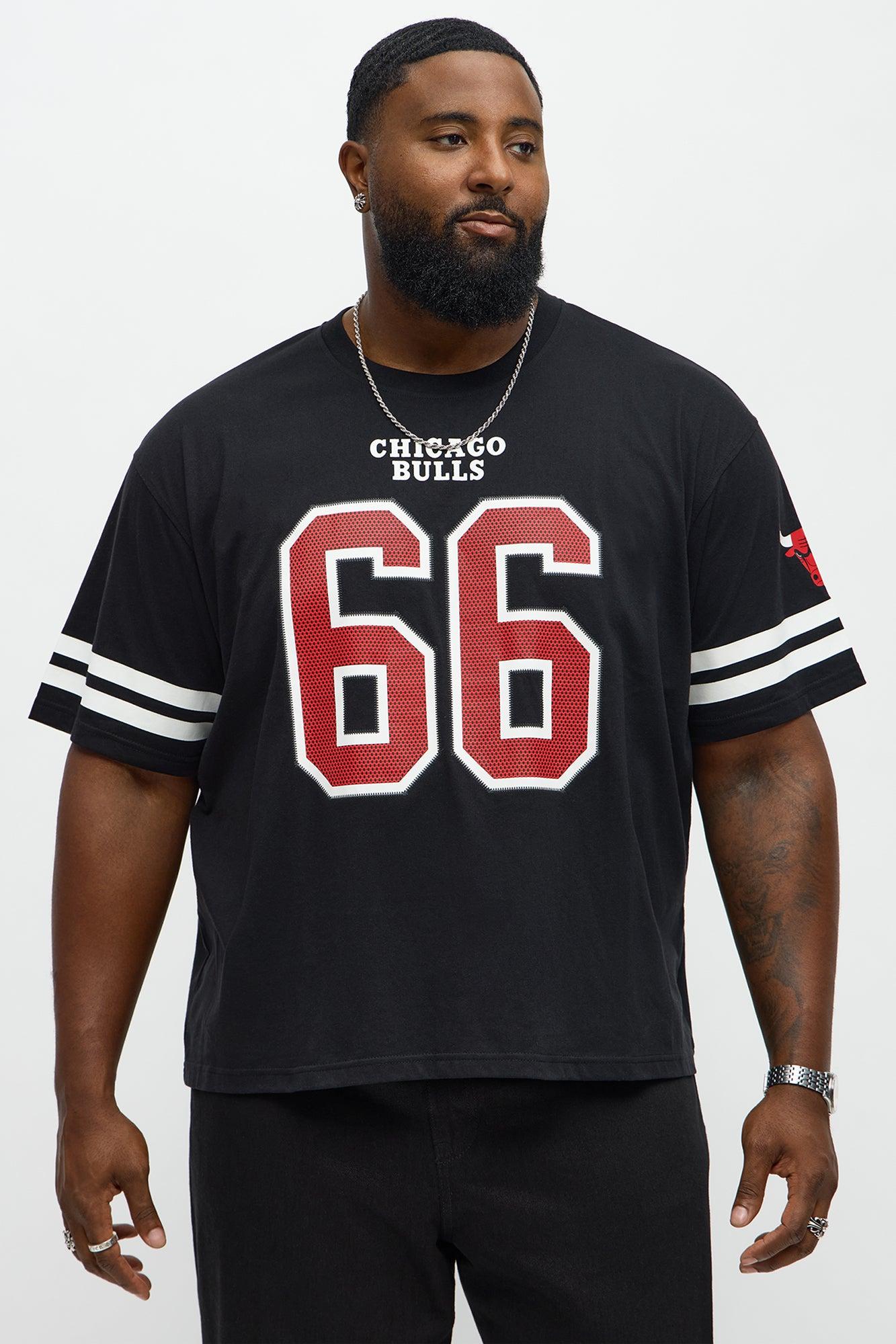 Bulls Boxy Number Tee - Black Male Product Image
