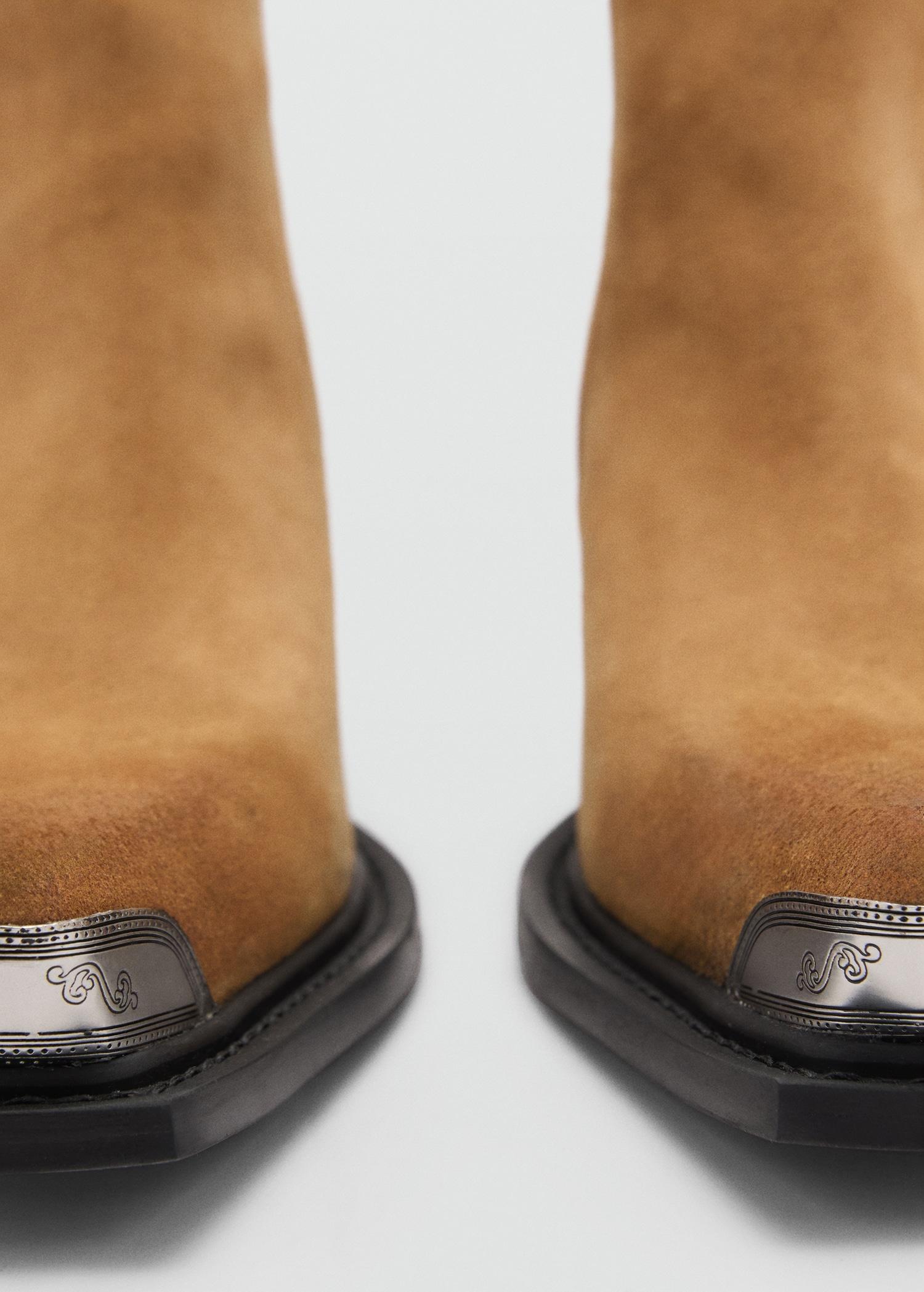 Metallic pointed toe leather ankle boots - Women | MANGO USA Product Image