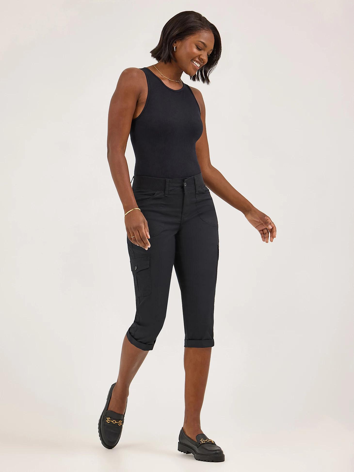 Women’s Relaxed Fit Austyn Cargo Capri | Women's Capris & Crops | Lee® Product Image