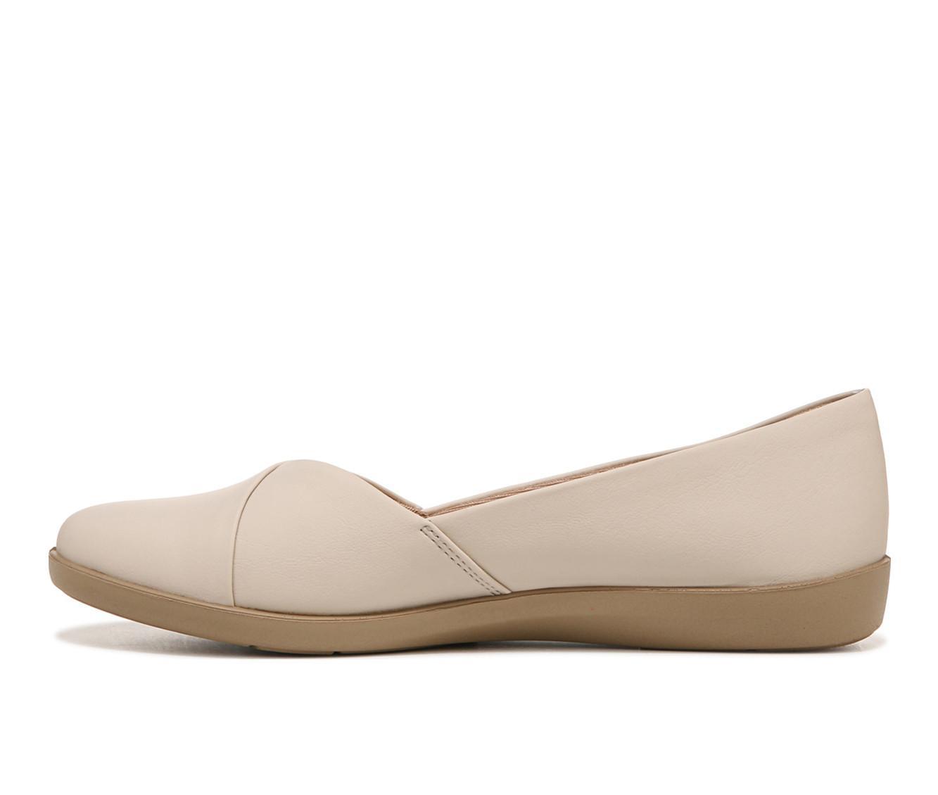 Women's LifeStride Notorious Flats Product Image