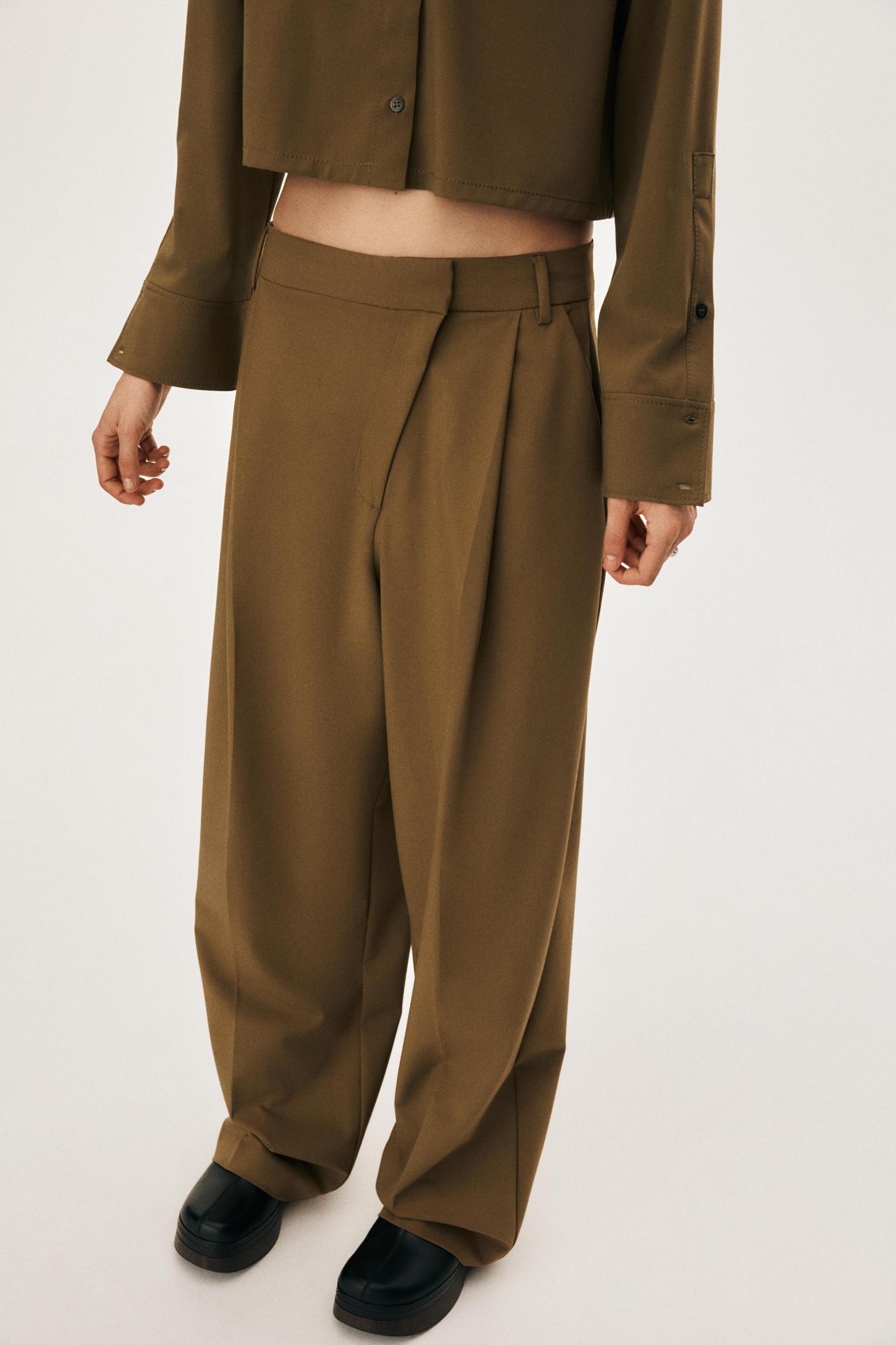 ASYMMETRIC FRONT PANTS Product Image
